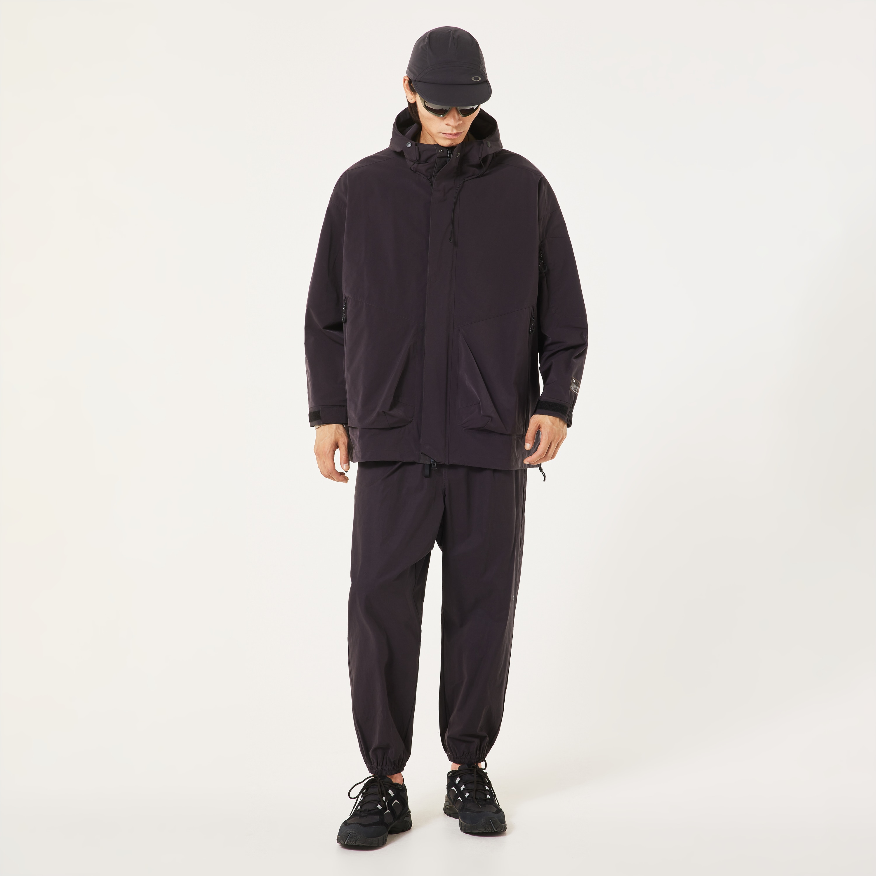 FOA408117__01N_omfb1.png?