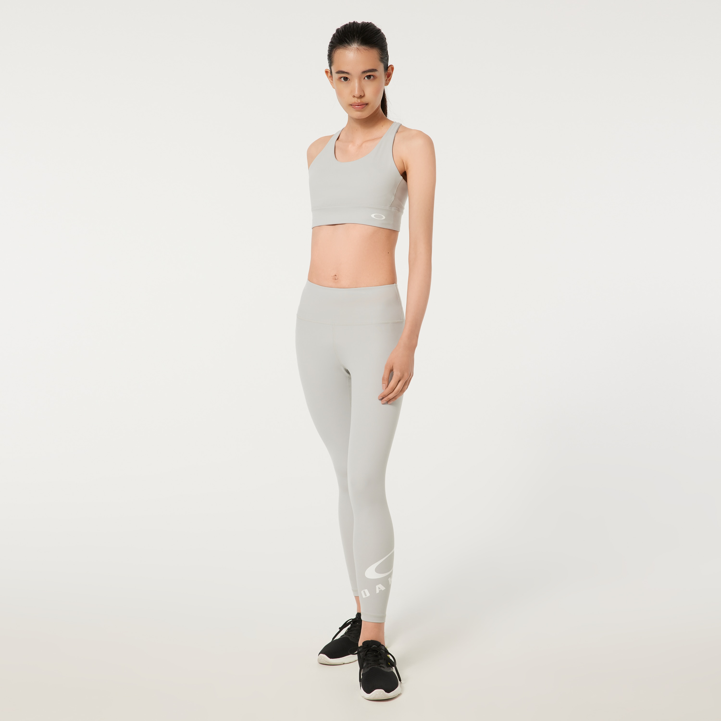 Oakley Radiant Essential Leggings 6.0 - Blackout | Oakley® 日本