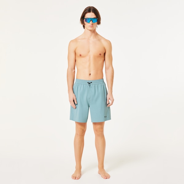 Performance Hybrid Short