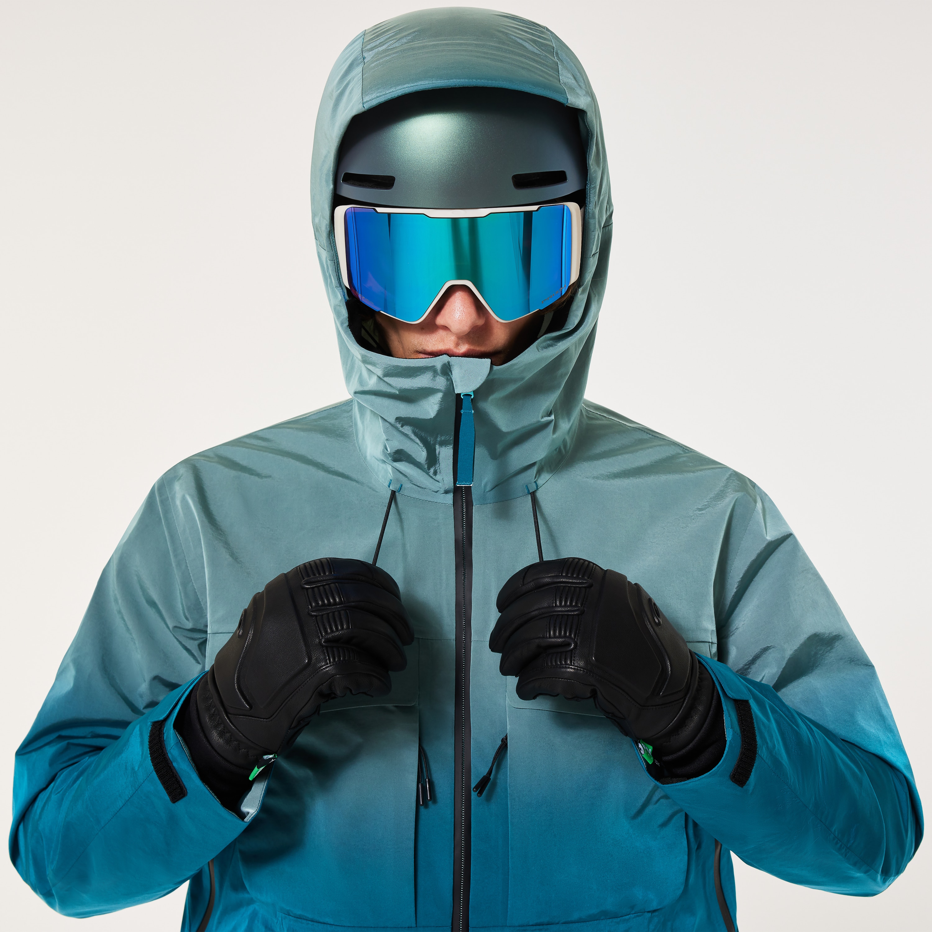 Oakley Airwave Utility Shell Jacket - New Balsam | Oakley® US