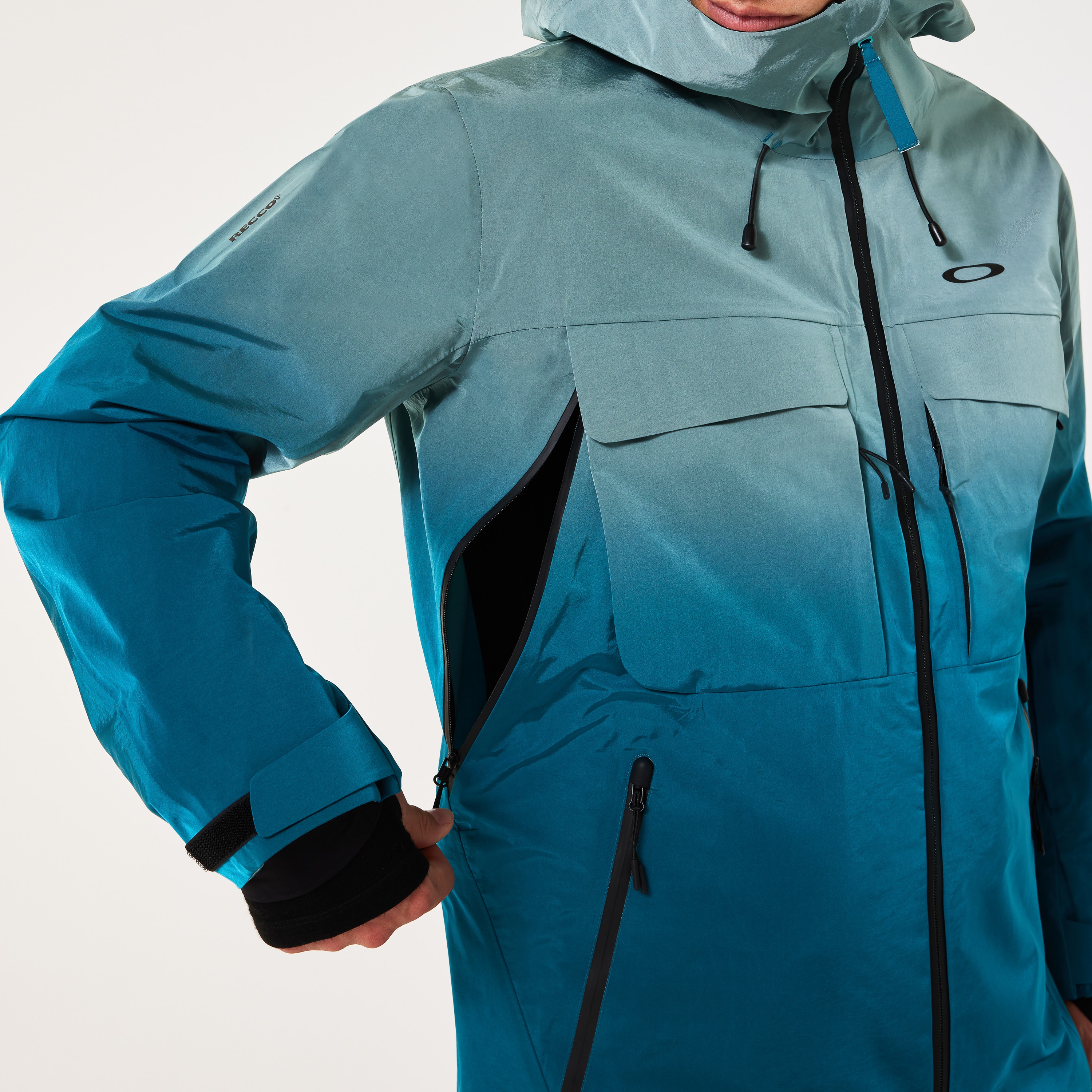 Oakley Airwave Utility Shell Jacket - New Balsam | Oakley® US
