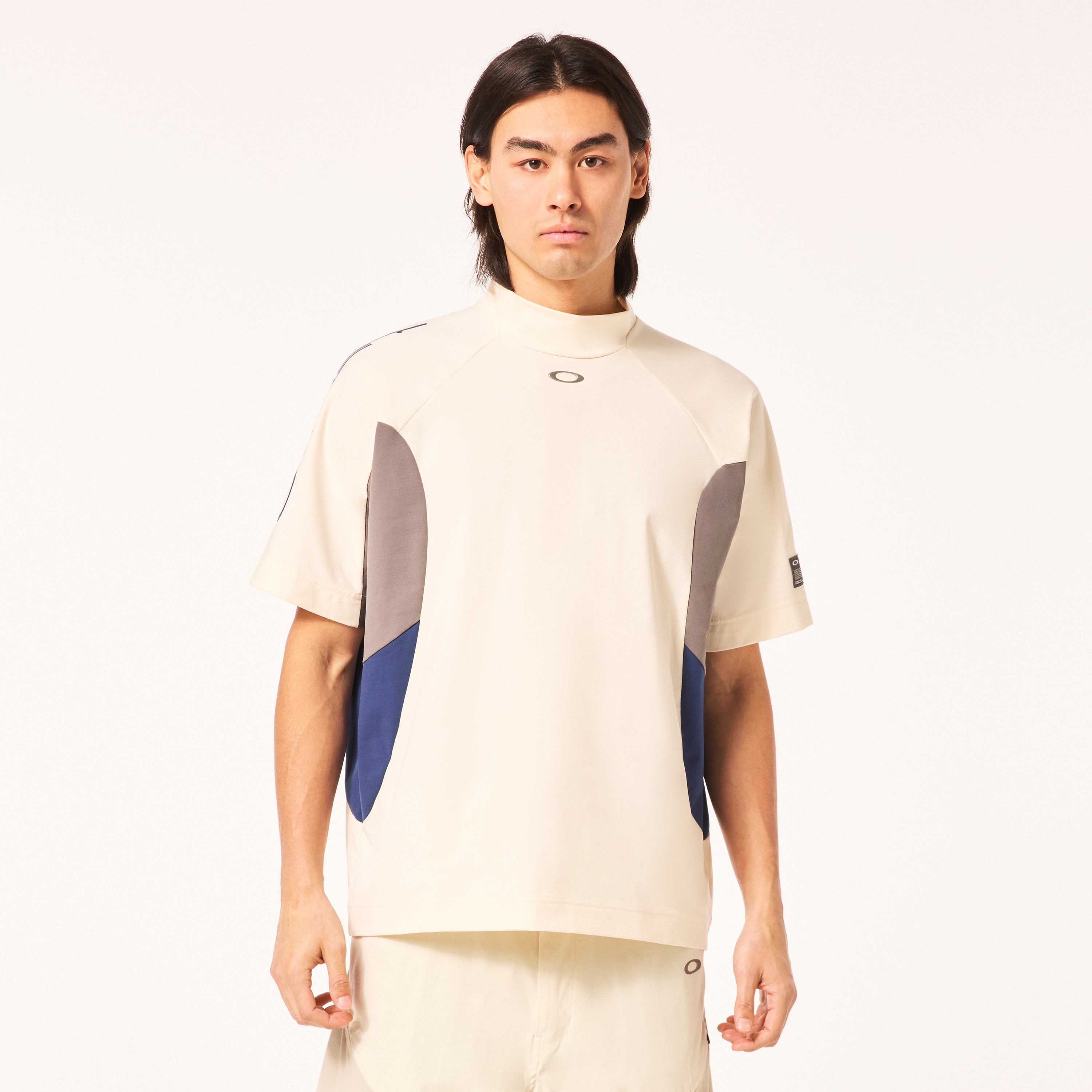 Oakley Icon Shape Mock - Cream/Navy | Oakley® JP