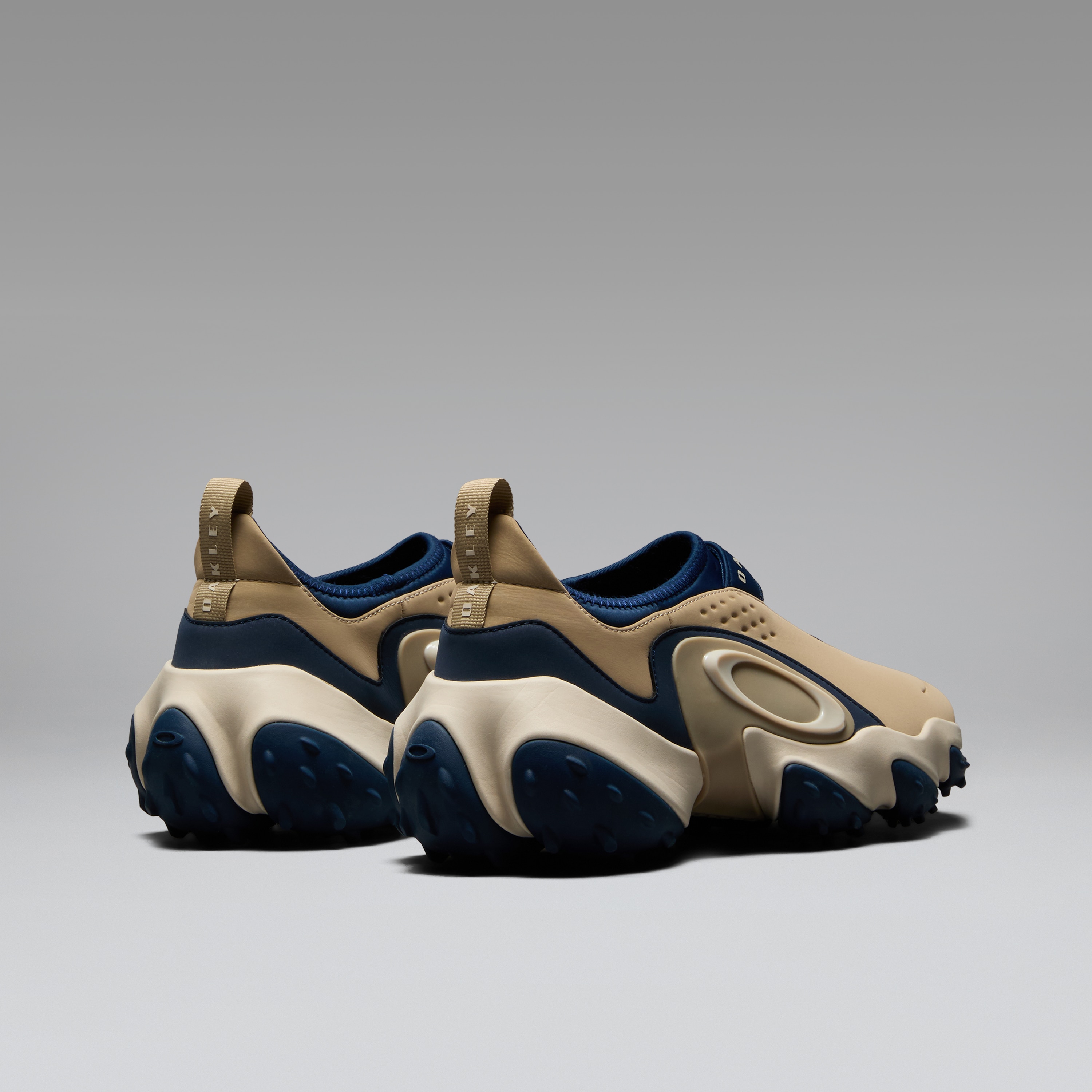 Oakley Oakley Edge Icon - Blackout - FOF100539-02E | Oakley® US