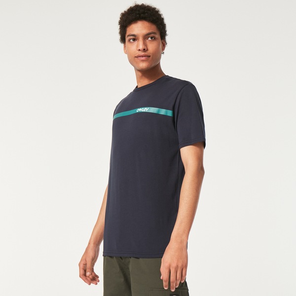 Apparel: Sportswear & Outdoor Clothing | Oakley® US
