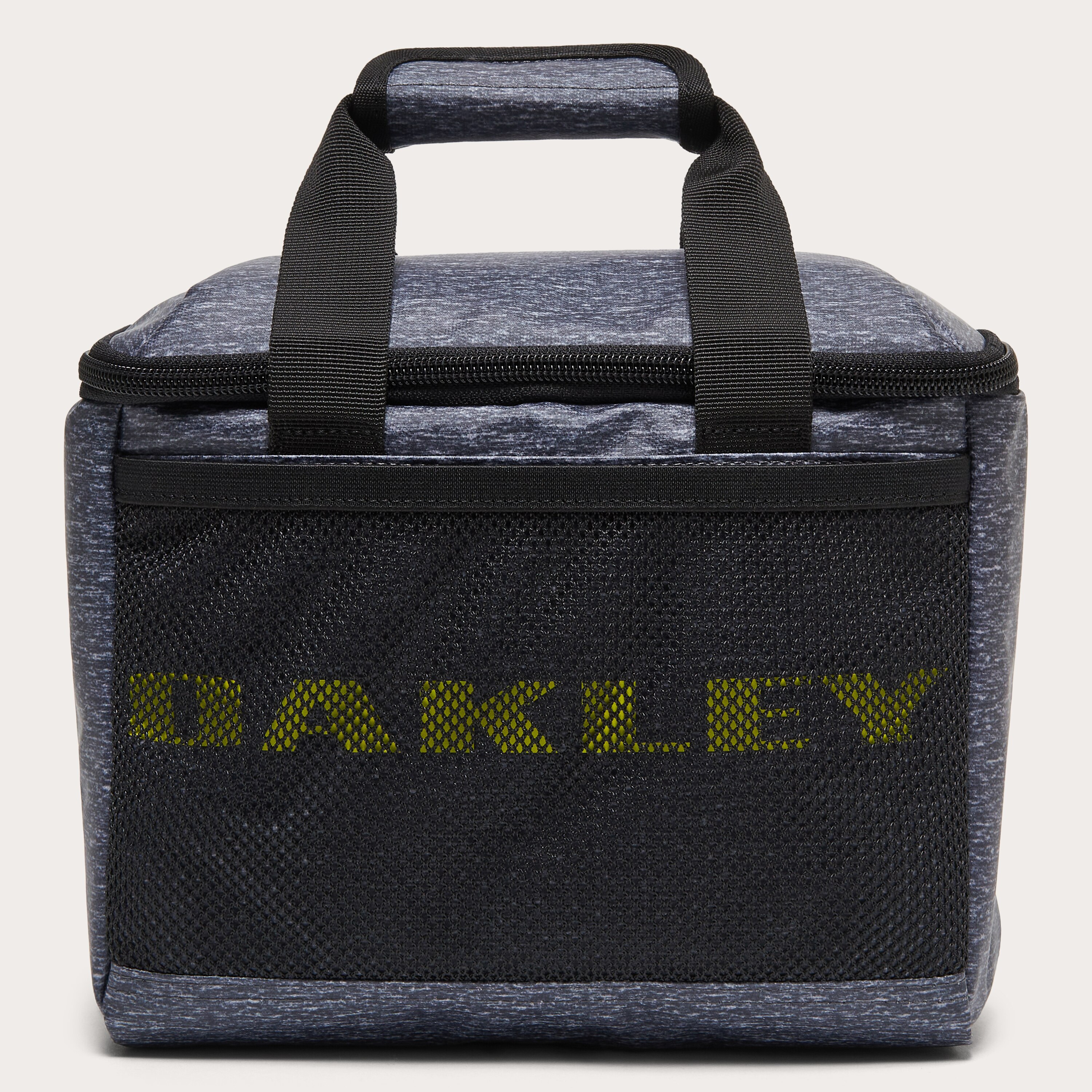 OAKLEY　エッセンシャルバッグ
エッセンシャルバッグ 42L Oakley Essential Shoulder Bag 8.0 - Blackout | Oakley® 日本