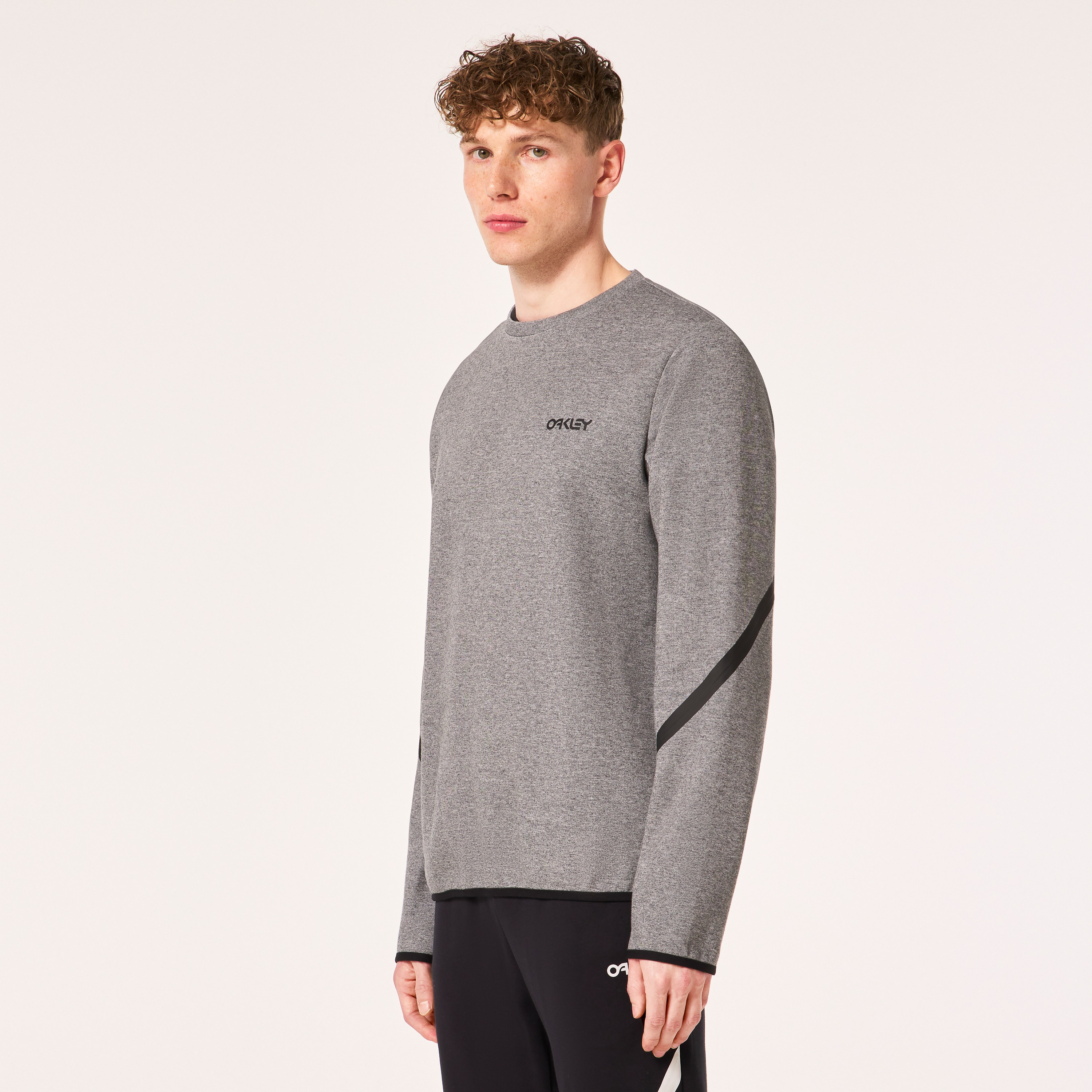 超安い品質 Oakley Roam Commuter Rc Crew Sweathirt - New Athletic Grey Clothing
