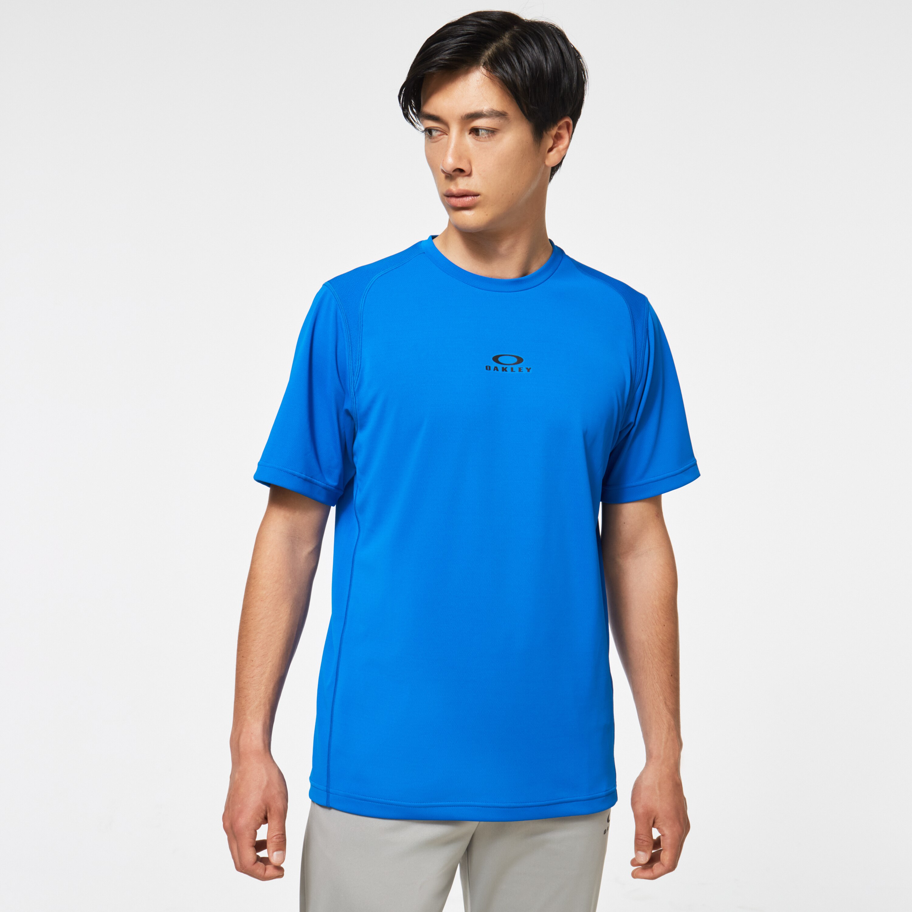 Oakley Foundational Training Short Sleeve Tee in Ozone | Oakley® US