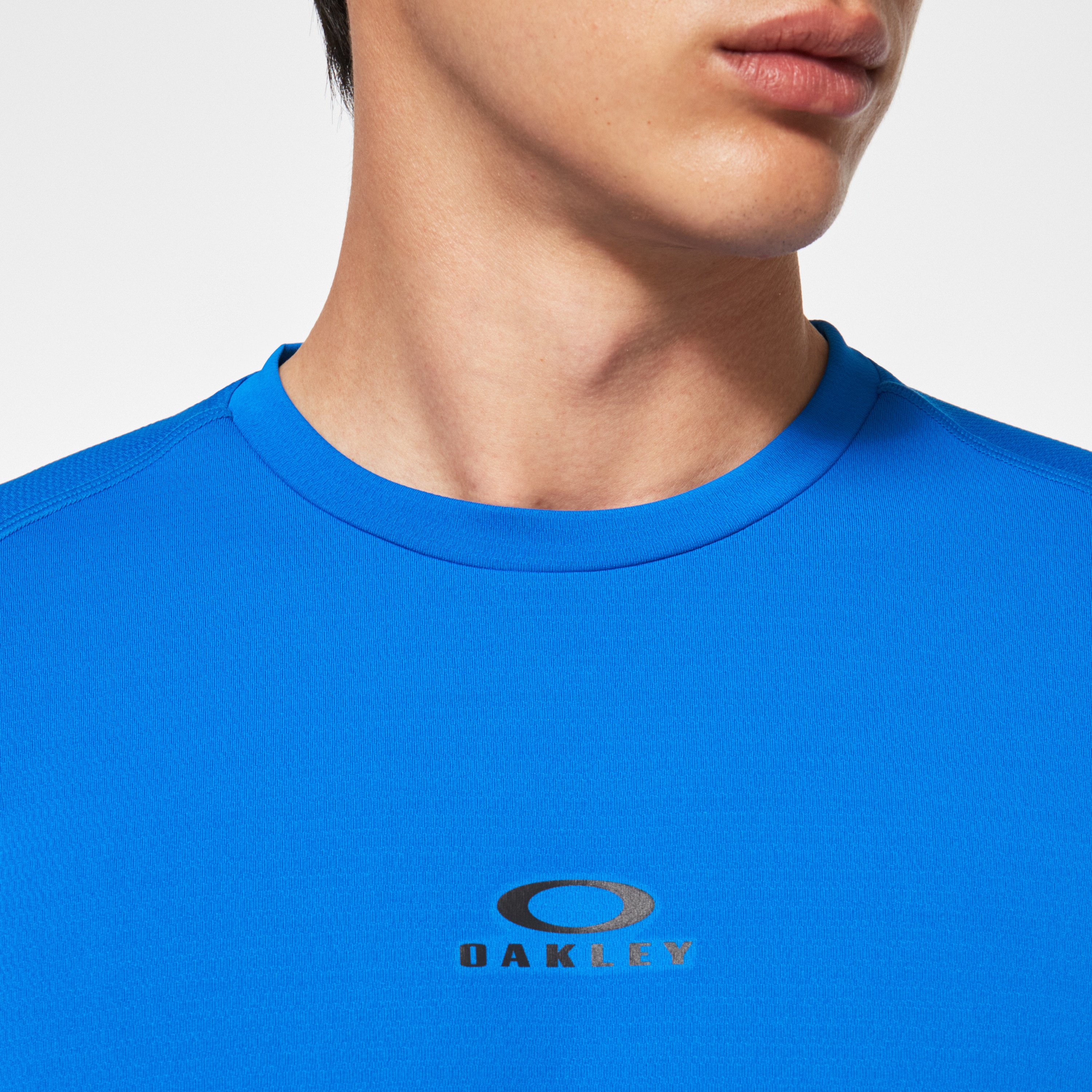 Oakley Foundational Training Short Sleeve Tee in Ozone | Oakley® US