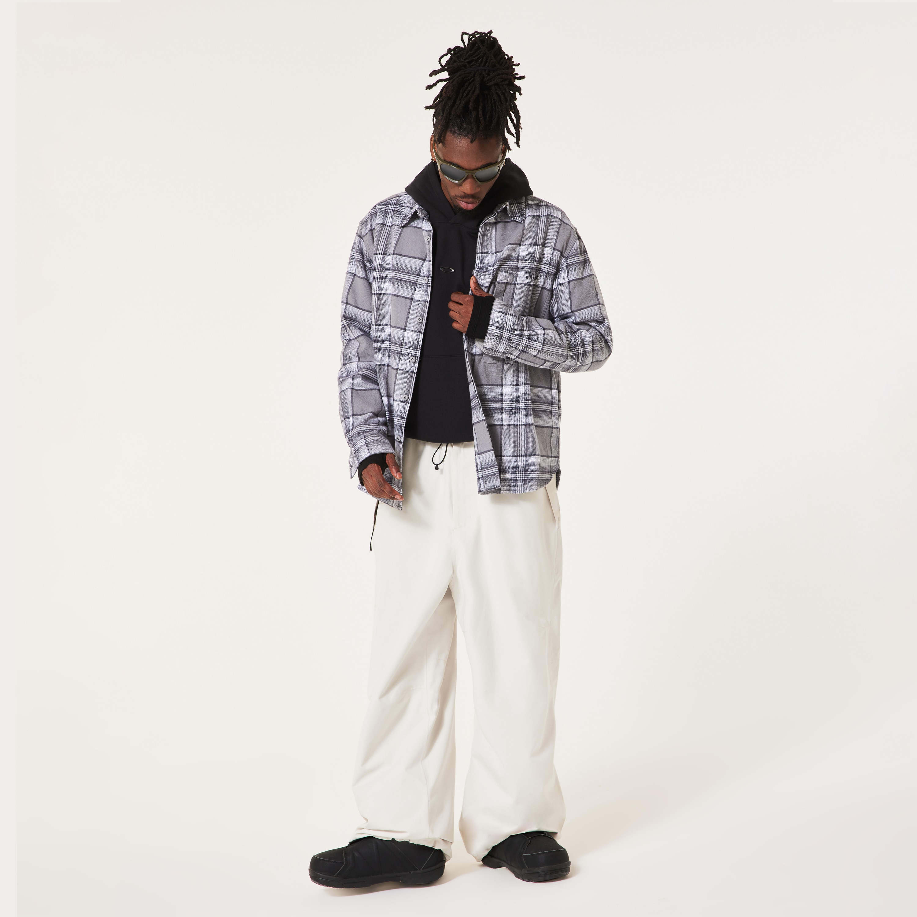 FOA407413__9SX_ombk1.png?