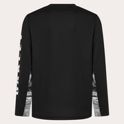 Slant Logo Print L/S Tee 8.0 - Blackout