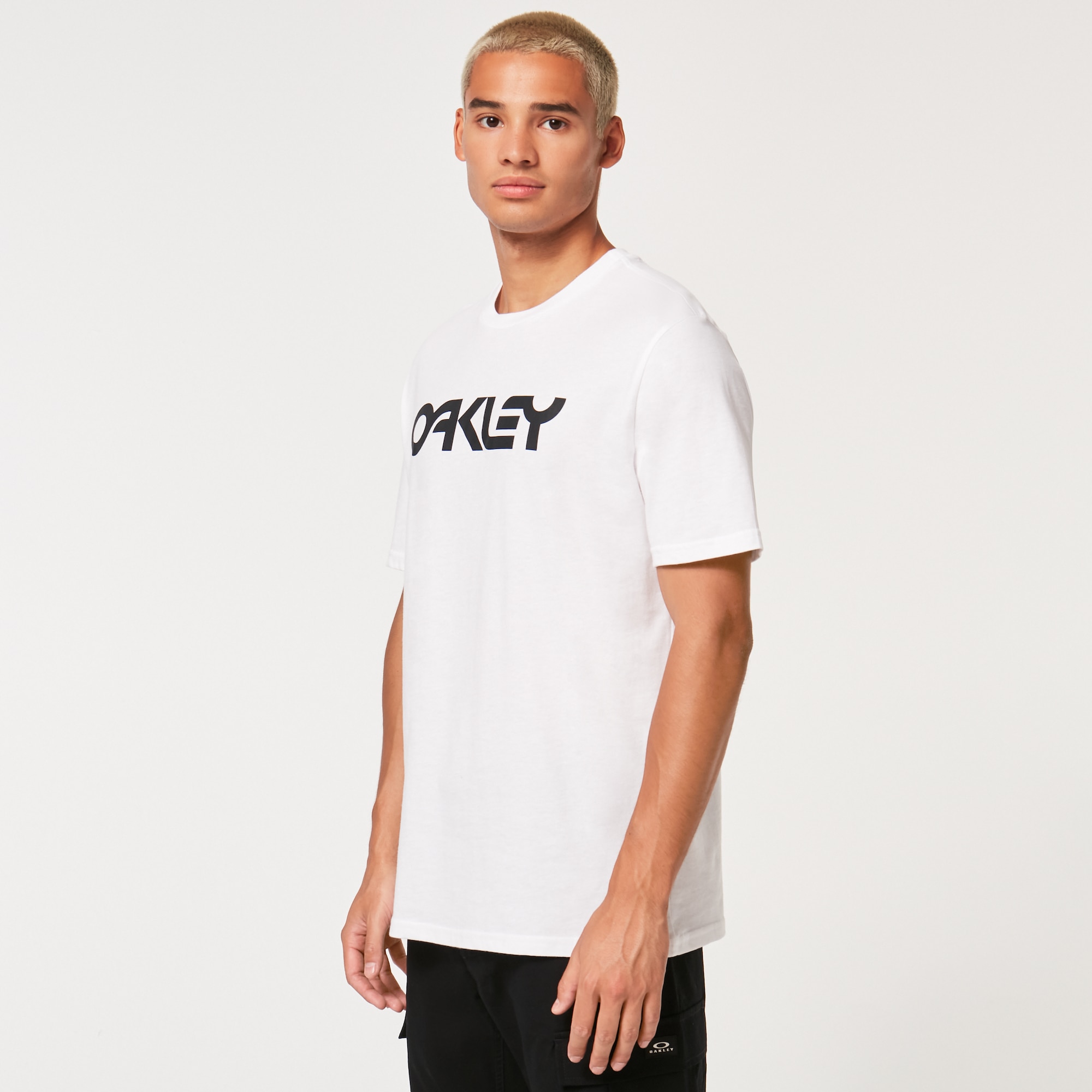 Oakley Mark II Tee 2.0 - White/Black | Oakley US