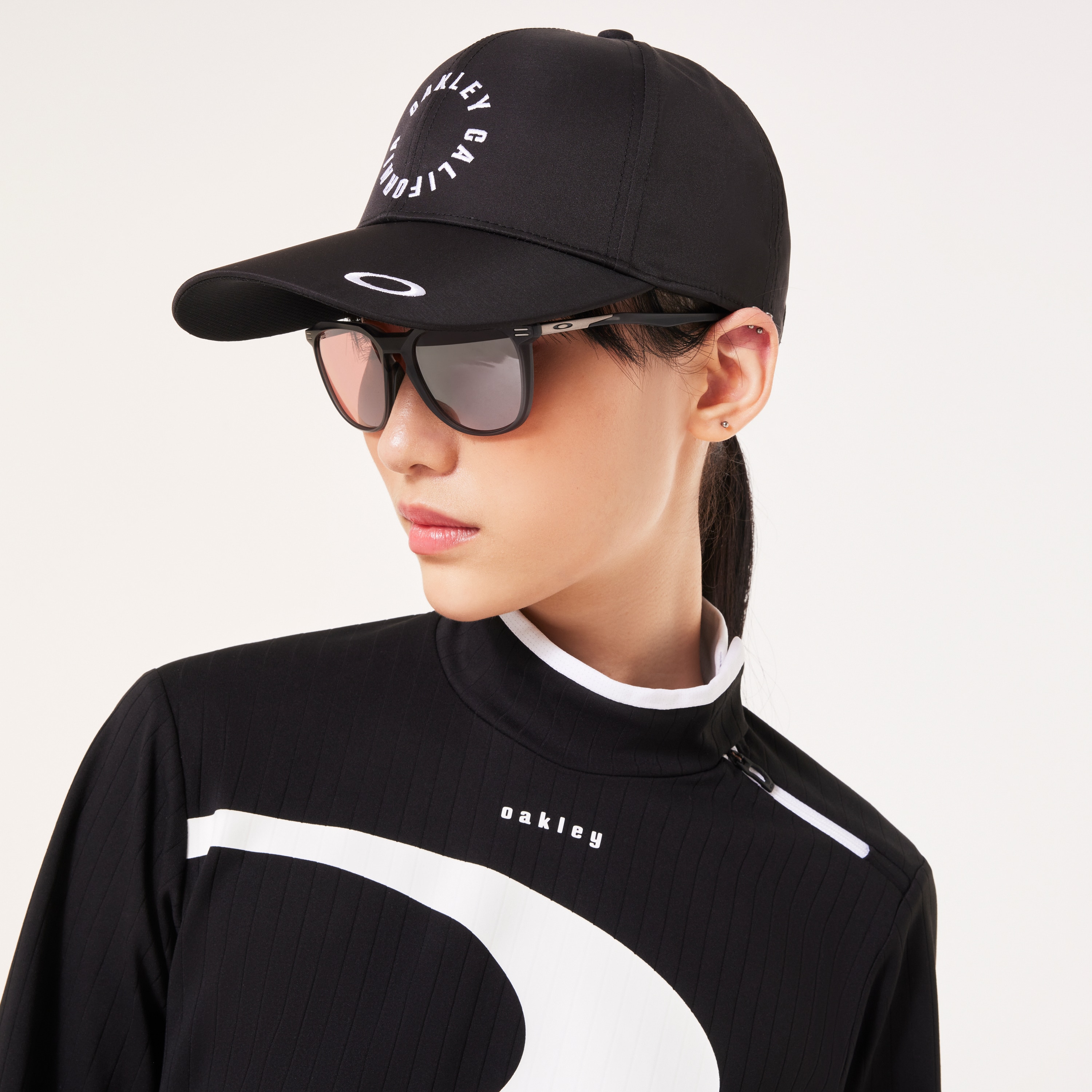 ELLIE シースループルオーバー【BLACK】 再入荷】 シースループルオーバー【BLACK】 – ELLIE トップス