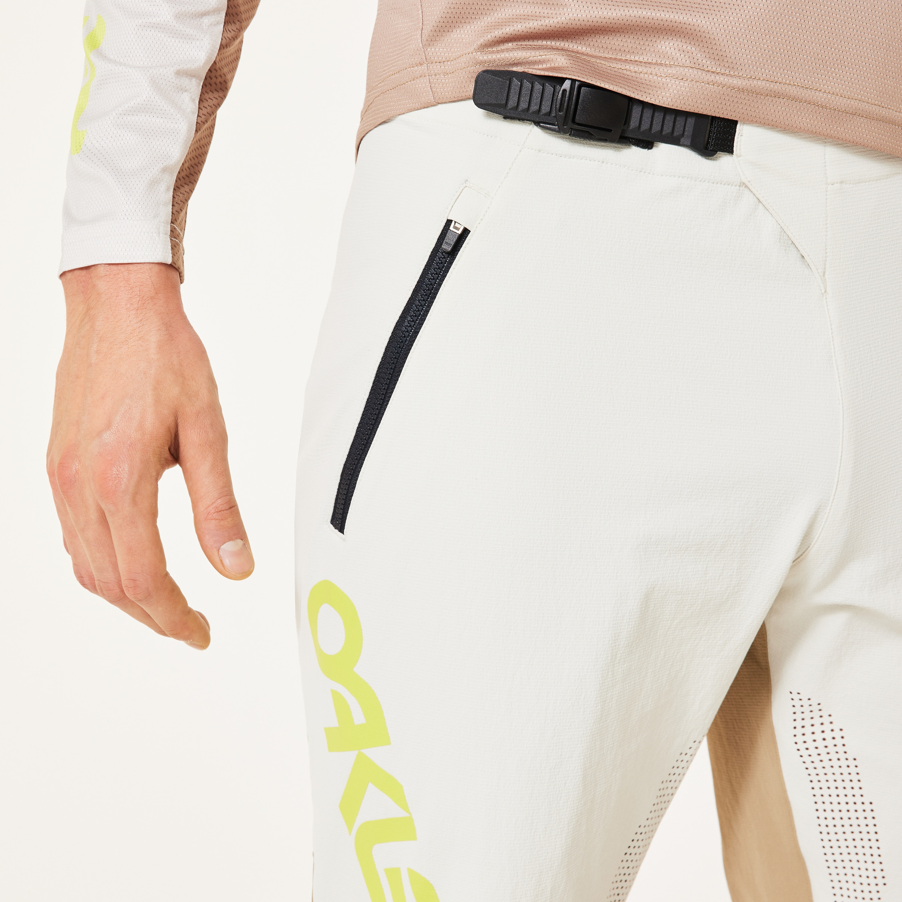 Oakley Maven Scrub Pant - Mist | Oakley® US