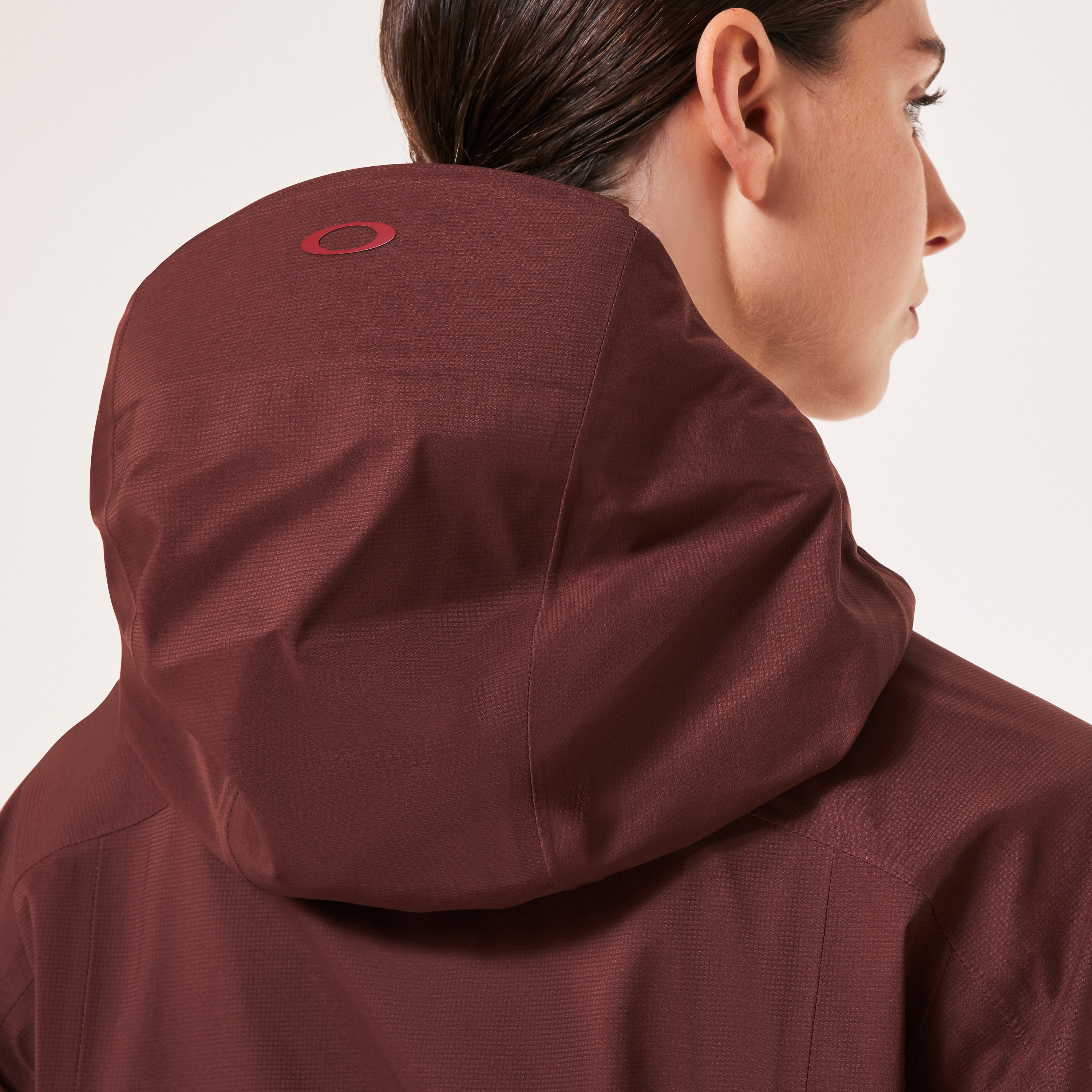 OAKLEY エンジフード付きアウターウェア 暗めワインレッドウェア Oakley W. Outpost RC Shell Jacket - Grenache | Oakley® US