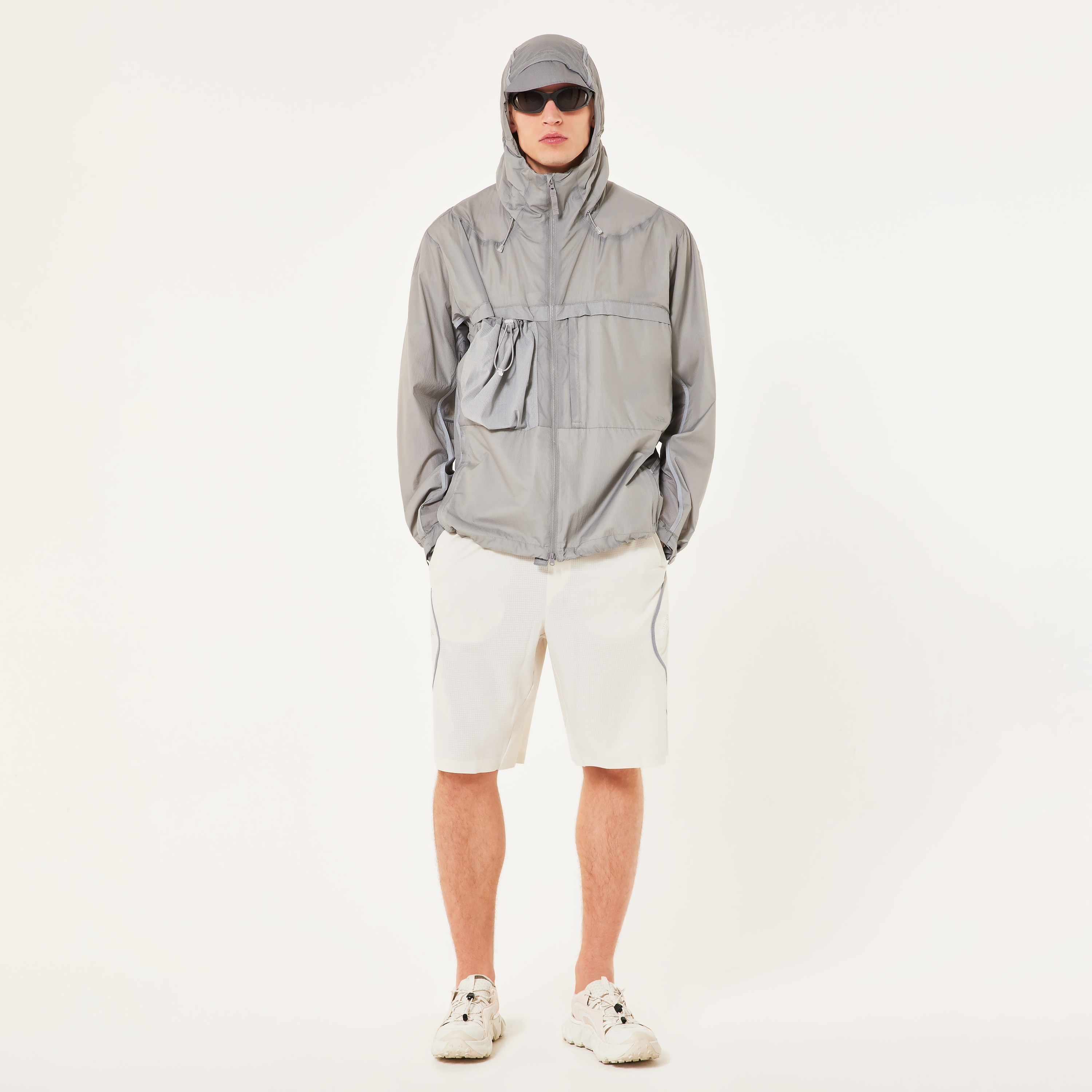 Oakley Latitude Flight Wind Jacket In Cement