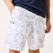 Enhance Mobility Shorts 7.0 - White Print