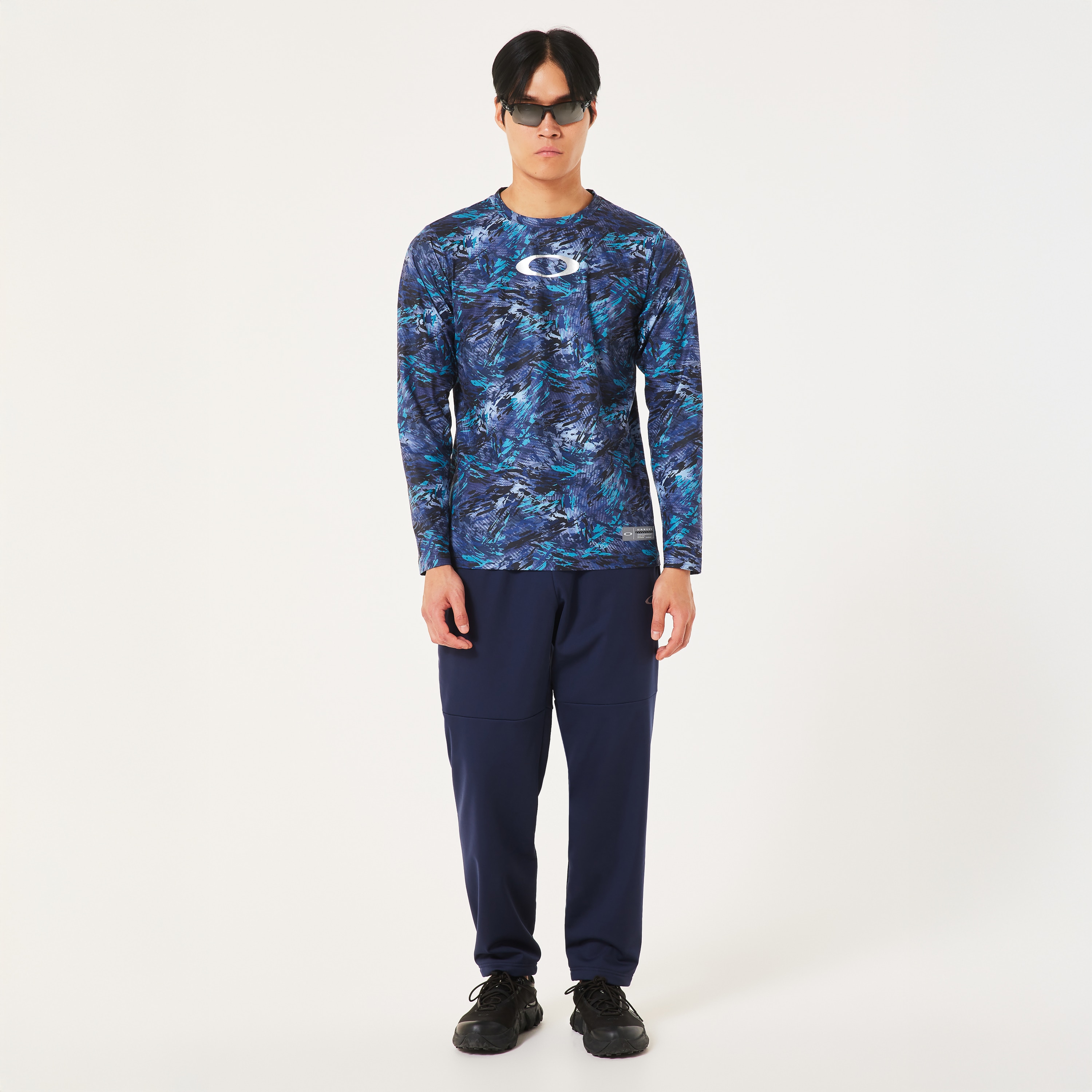 オークリー ＳＴＲＩＫＩＮＧ　ＢＯＮＤＩＮ　Ｇ　ＷＡＲＭ　ＰＴ　8．0 野球 グランドコート FOA408299-02E Oakley Striking Bonding Warm PT 8.0 - Blackout | Oakley® 日本