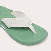 Operative Flip Flop - Nile Green