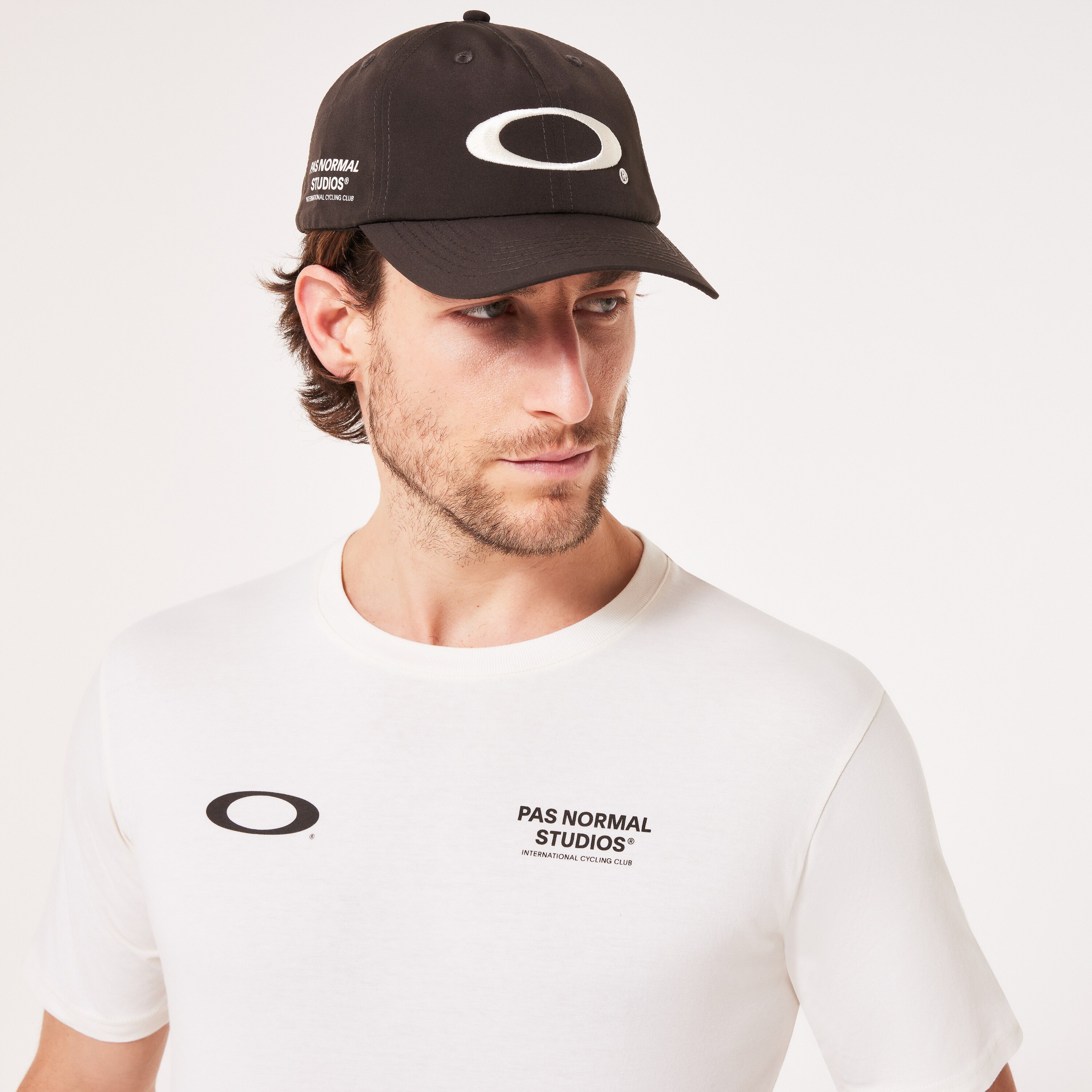 Oakley Oakley X Pas Normal Studios Off-Race T-Shirt - Off White 