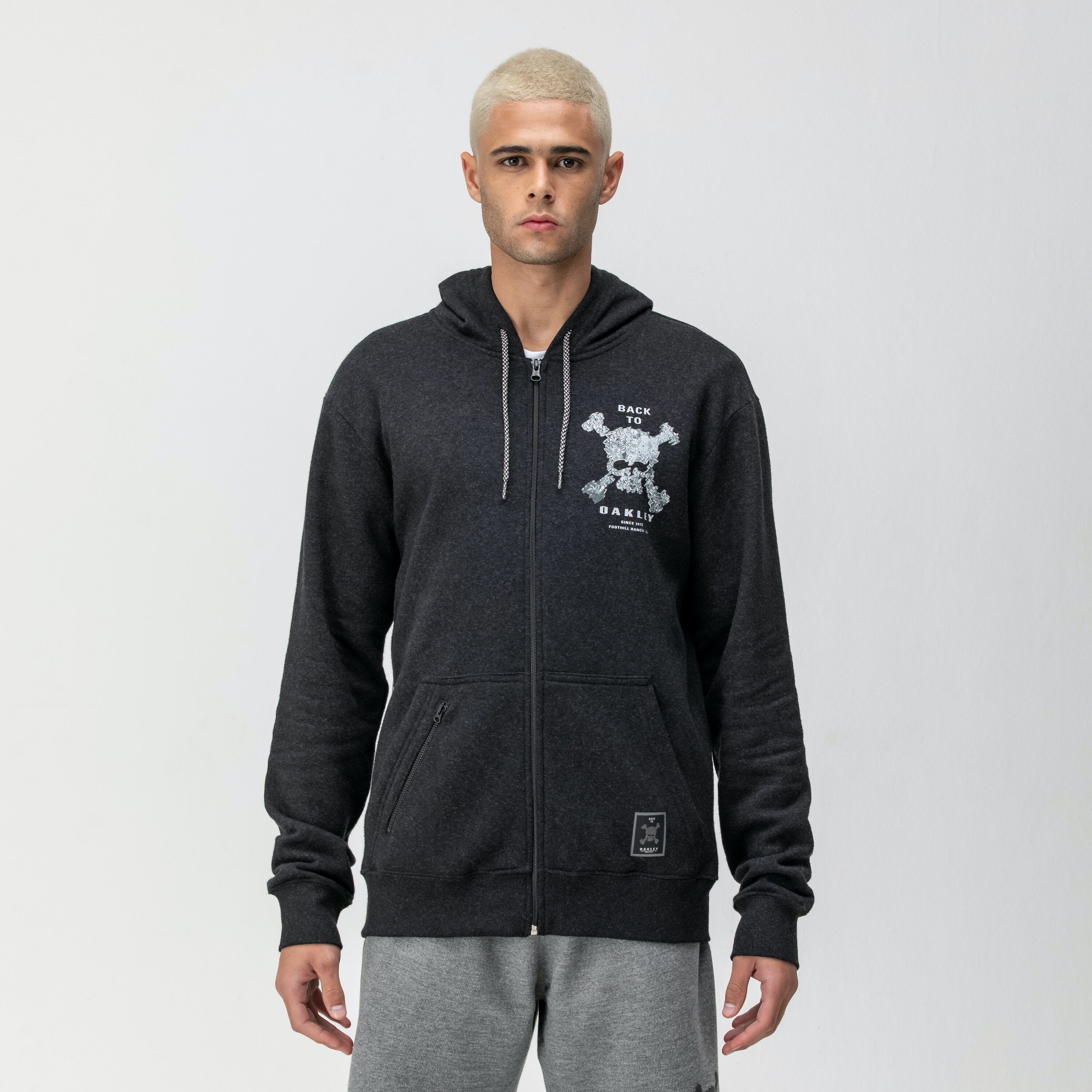 Oakley Back To Skull Hoodie - Blackout | Oakley® BR