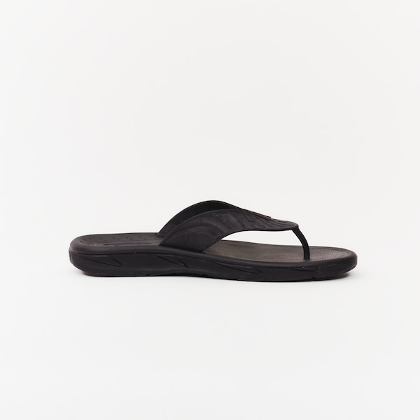Chinelo Oakley Crowd B1B