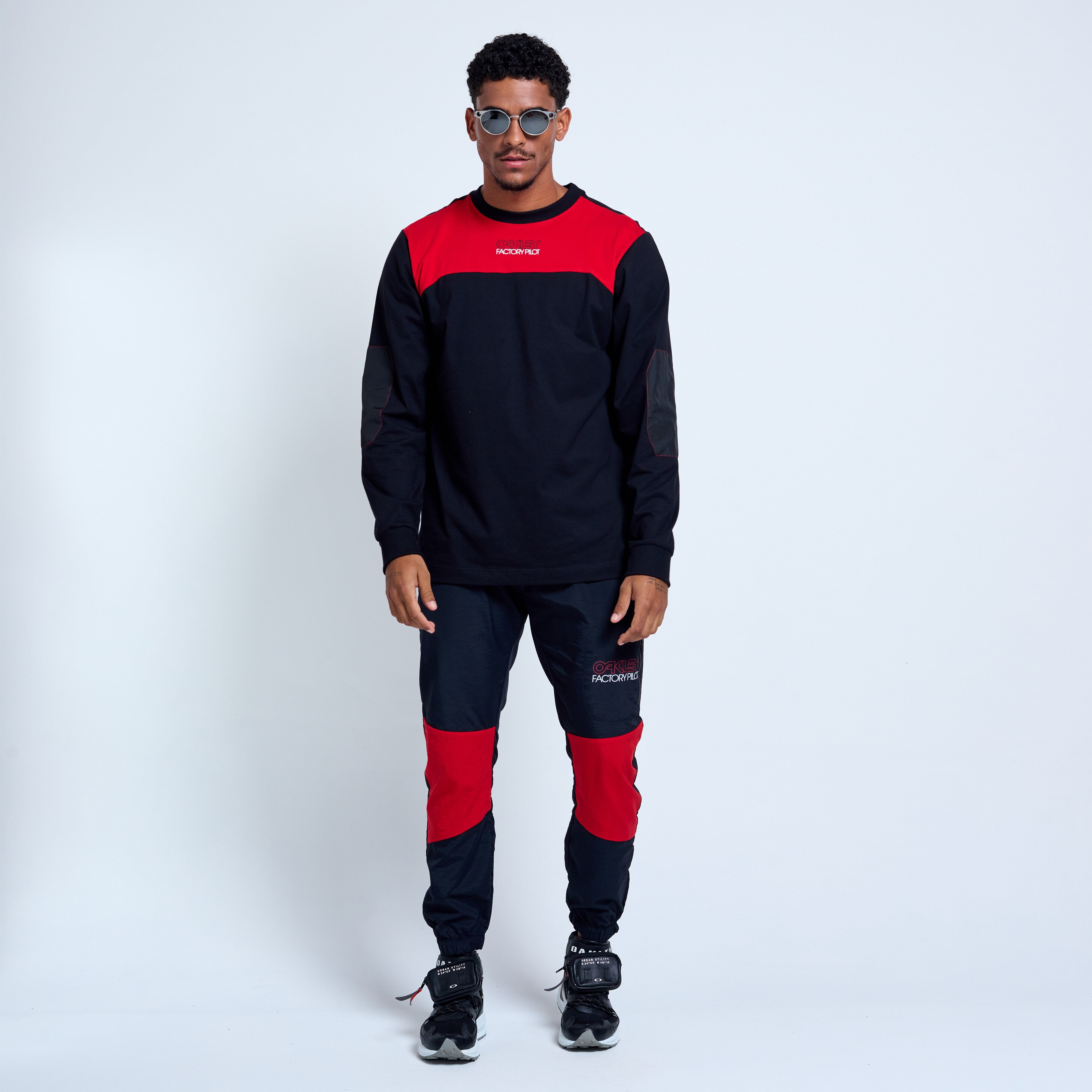 Oakley Fp Street 75 LS Tee em Blackout | Oakley® BR