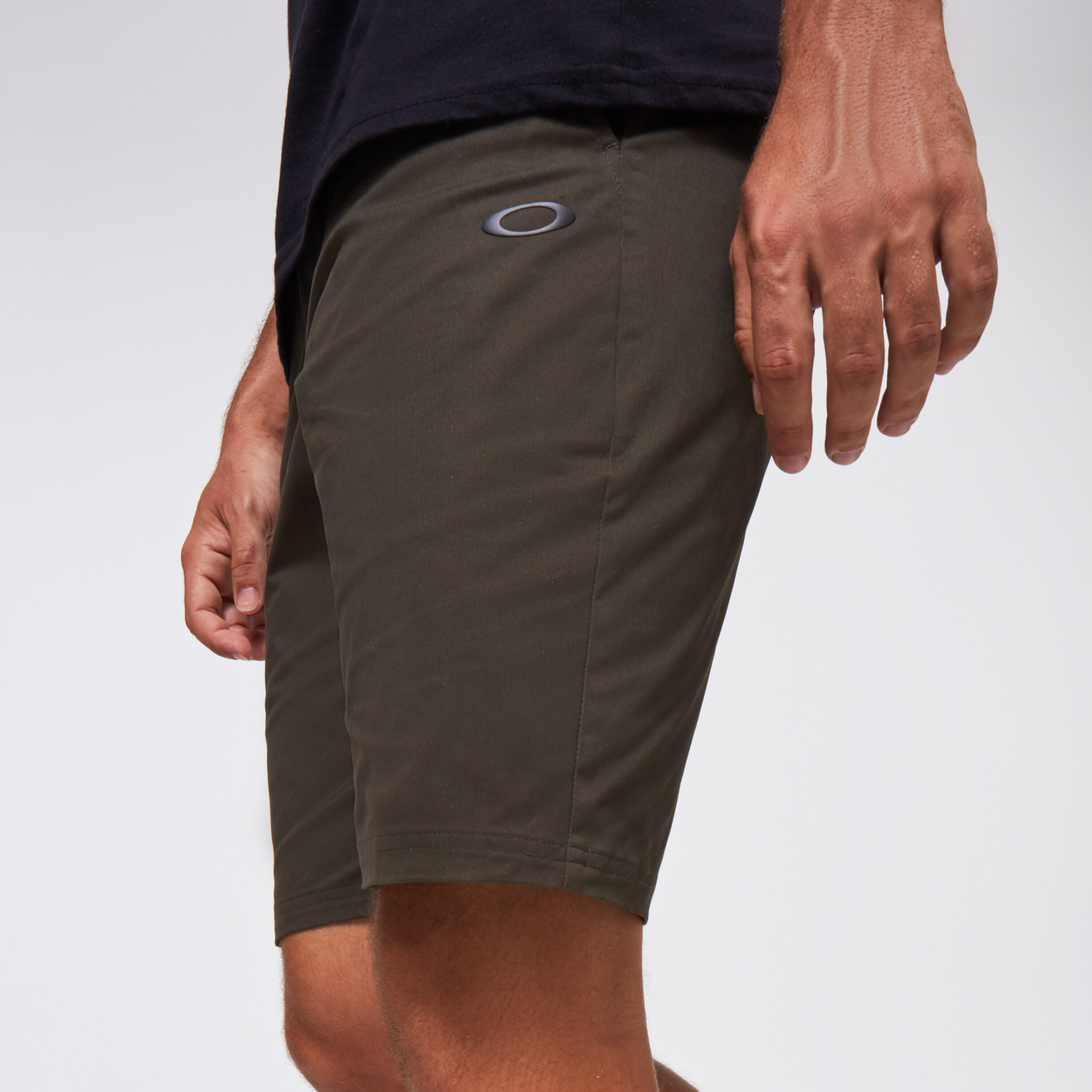 パンツ Archive Oakley Chino Shorts Oakley Chino 19 Hybrid Short - Blackout | Oakley® CA