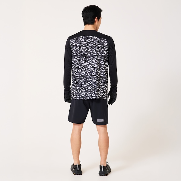 Striking Utility Ls Tee 9.0