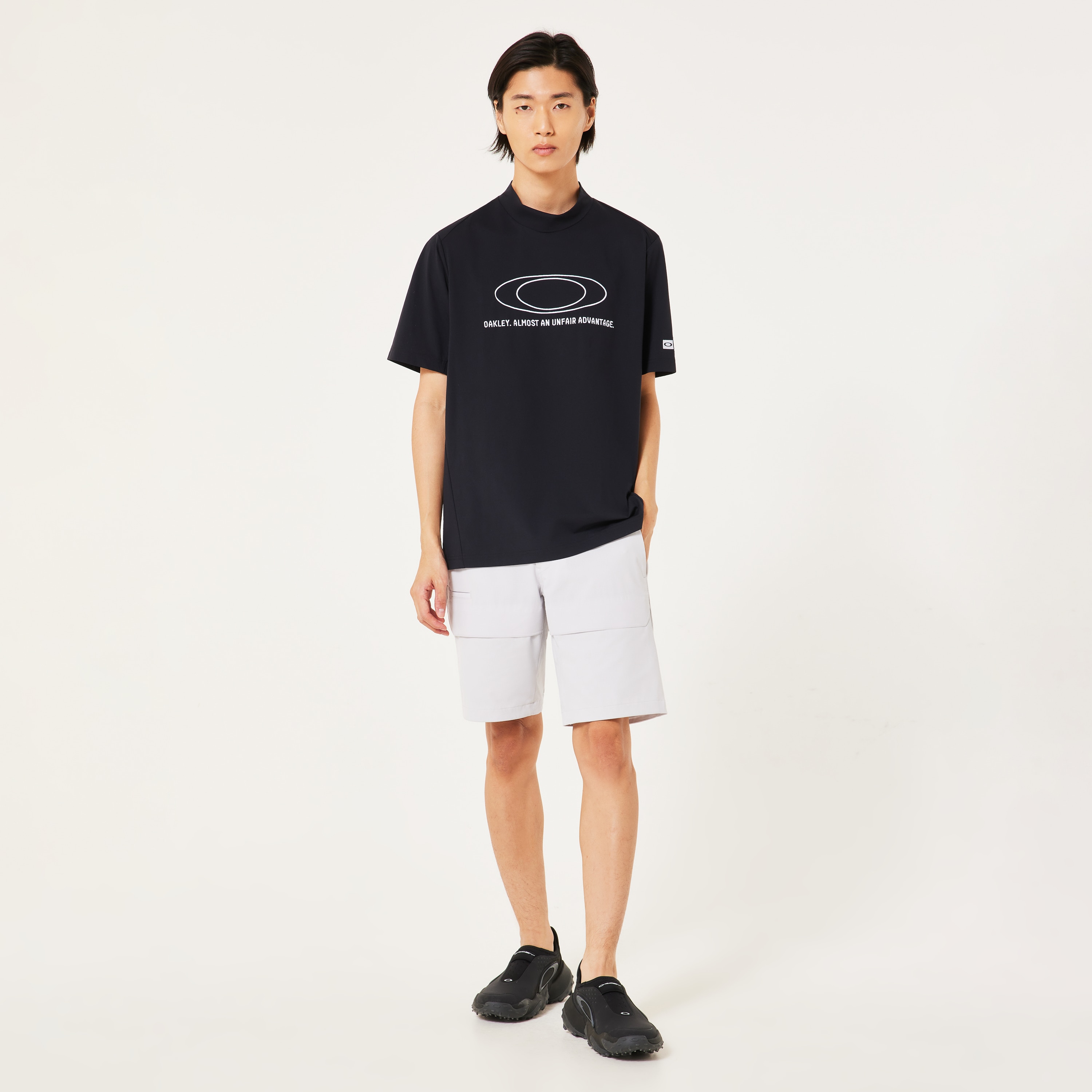 Oakley Skull Aerate Flap Shorts In Gray