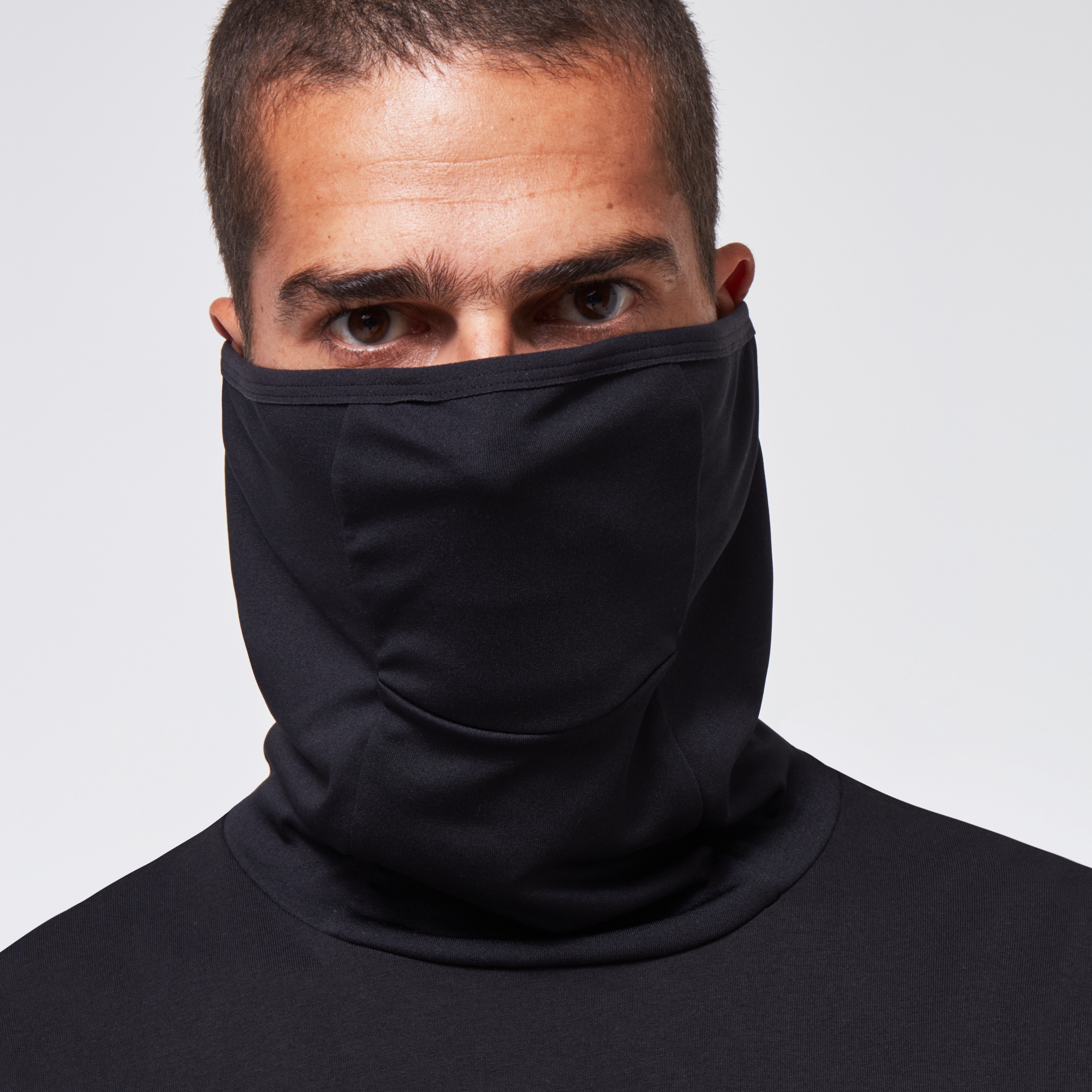 Oakley Cloth Face Covering Tee LS - Blackout | Oakley® US