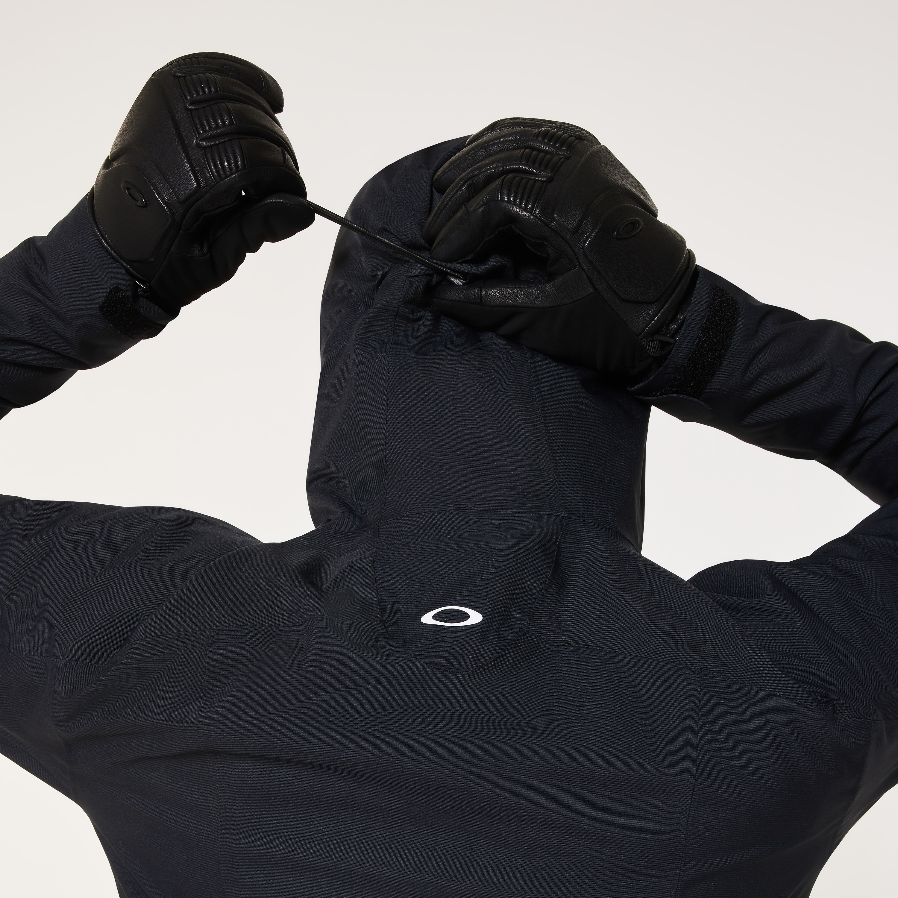 Oakley Kendall RC Shell Jacket 2.0 - Blackout | Oakley® US