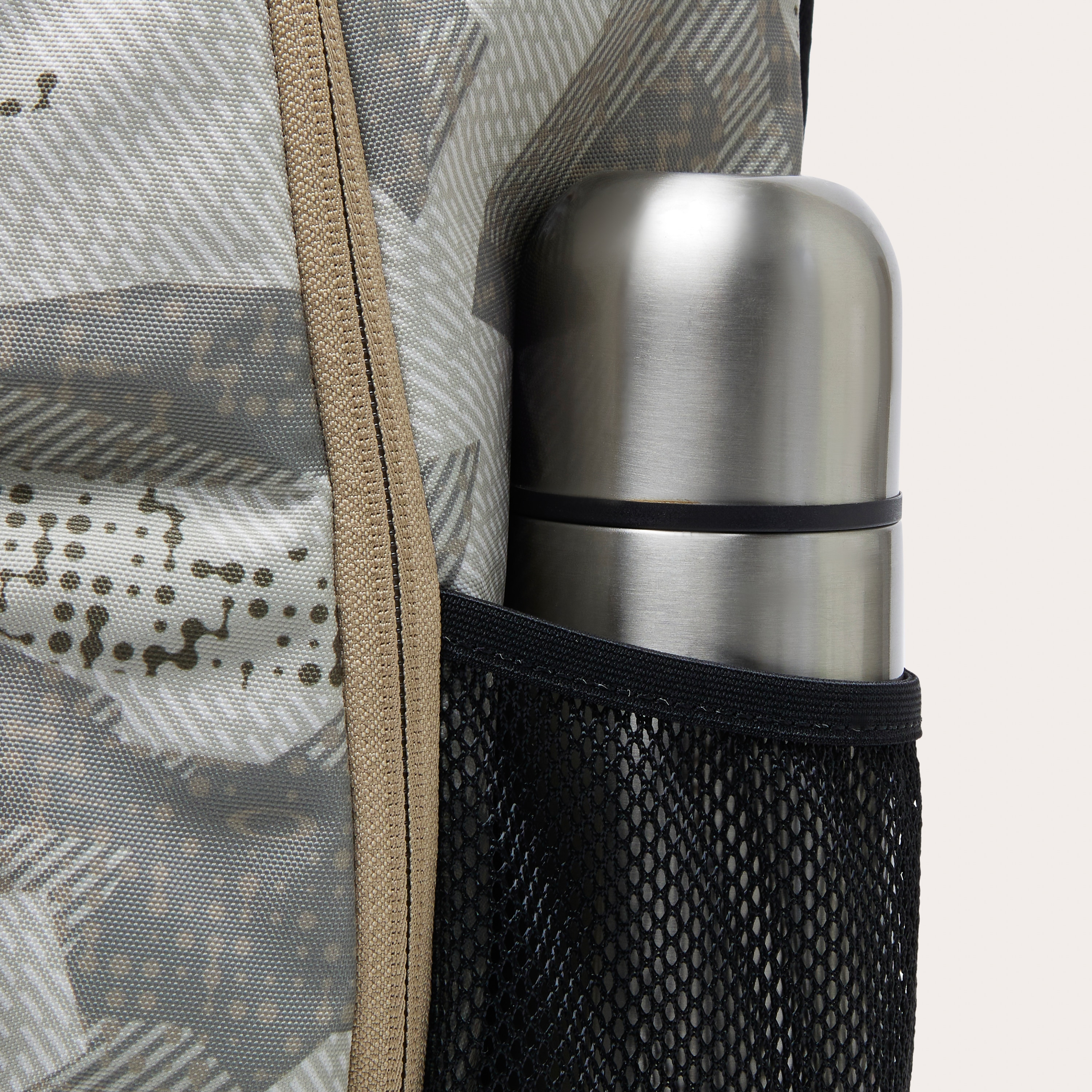 Oakley Enduro 25Lt 4.0 - Army Green/Pebble | Oakley® US