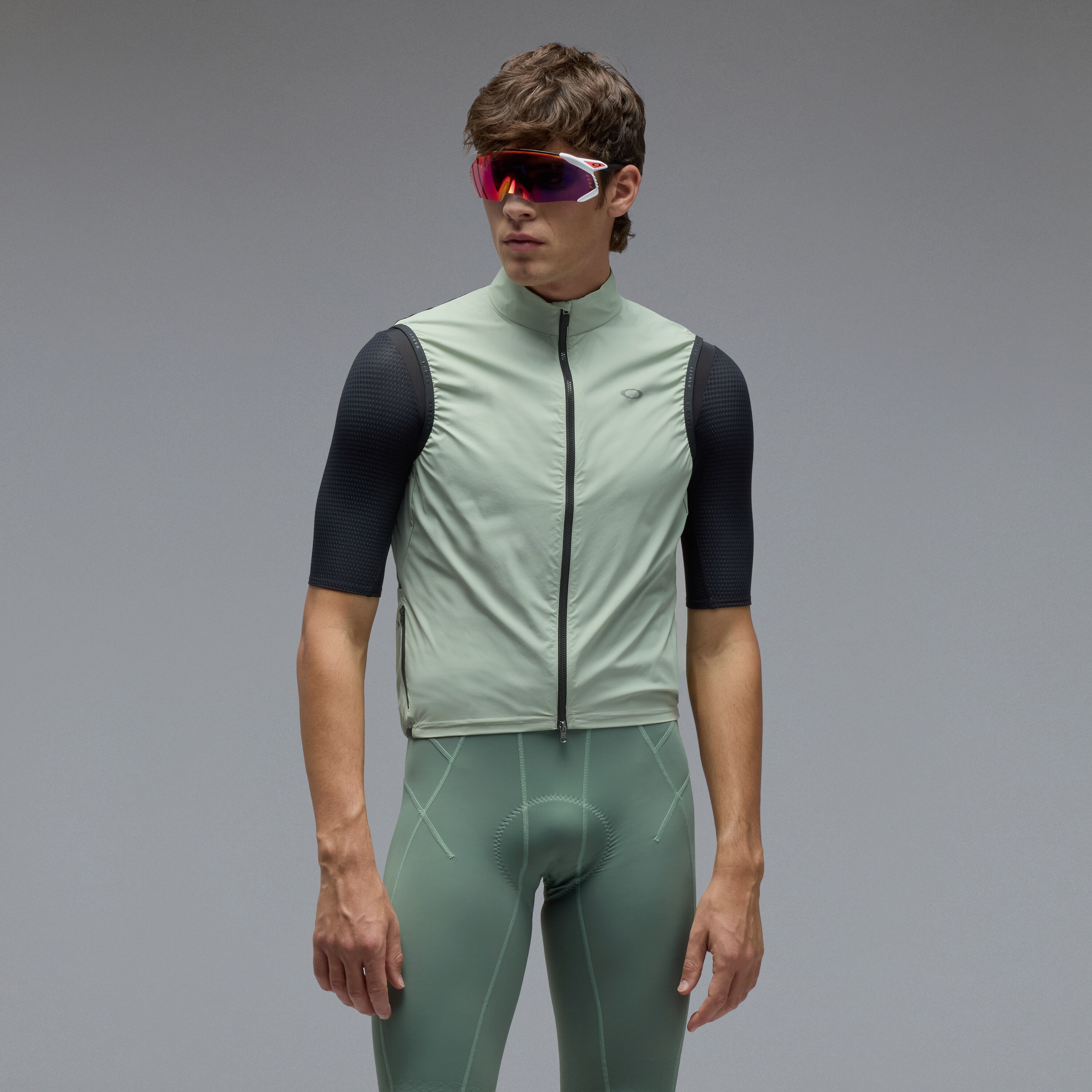 Oakley Endurance Packable Wind Vest 2.0 - Faded Green | Oakley® US