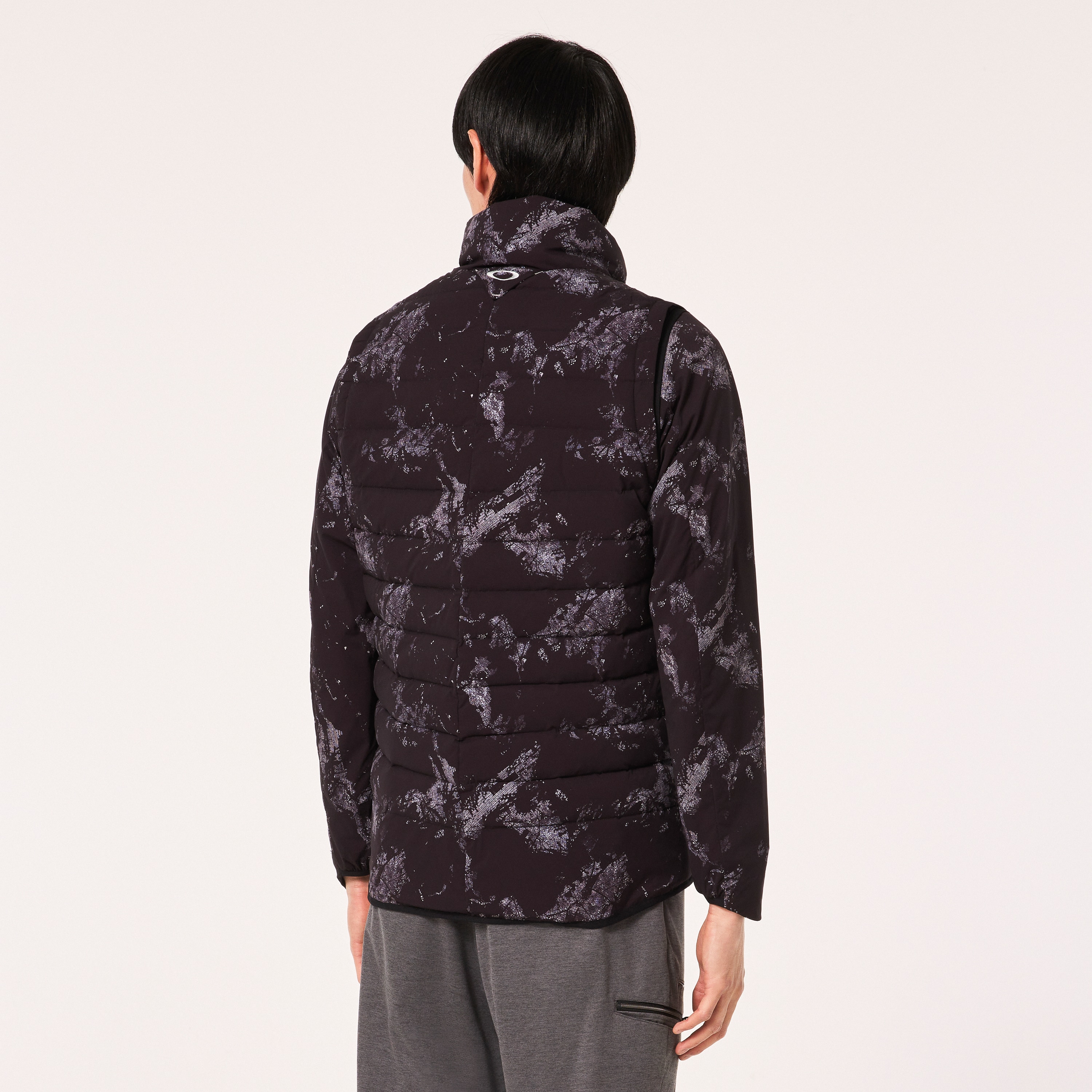 Oakley Skull Transform Down Vest 3.0 - Black Print | Oakley® 日本