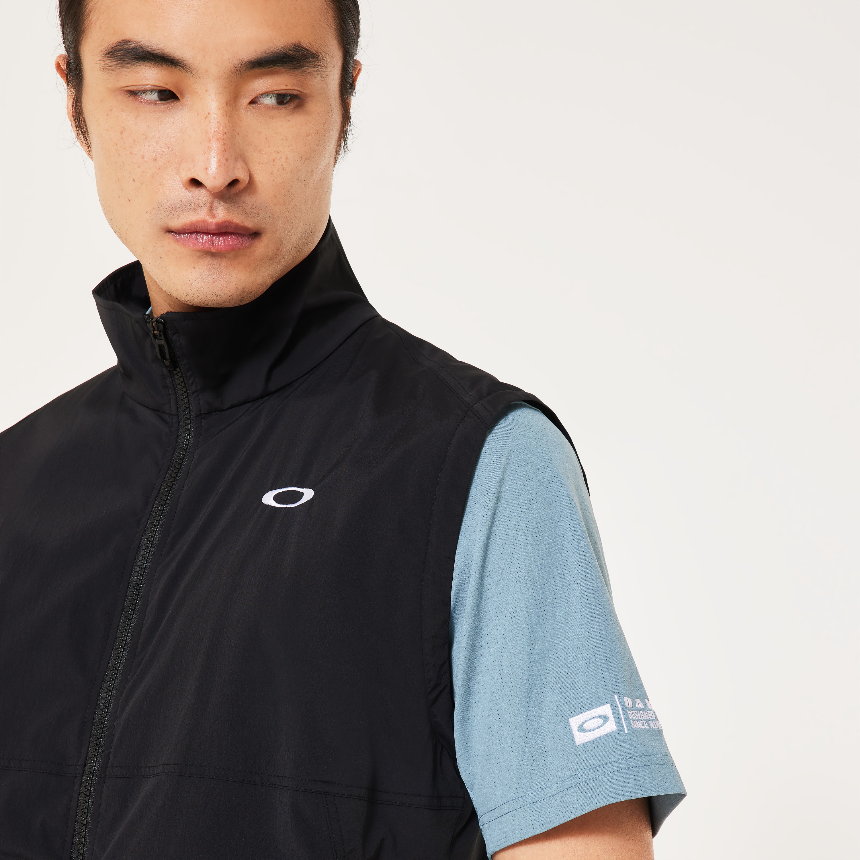 Oakley Oakley Tactful Wind Jacket 6.0 - Blackout | Oakley® US