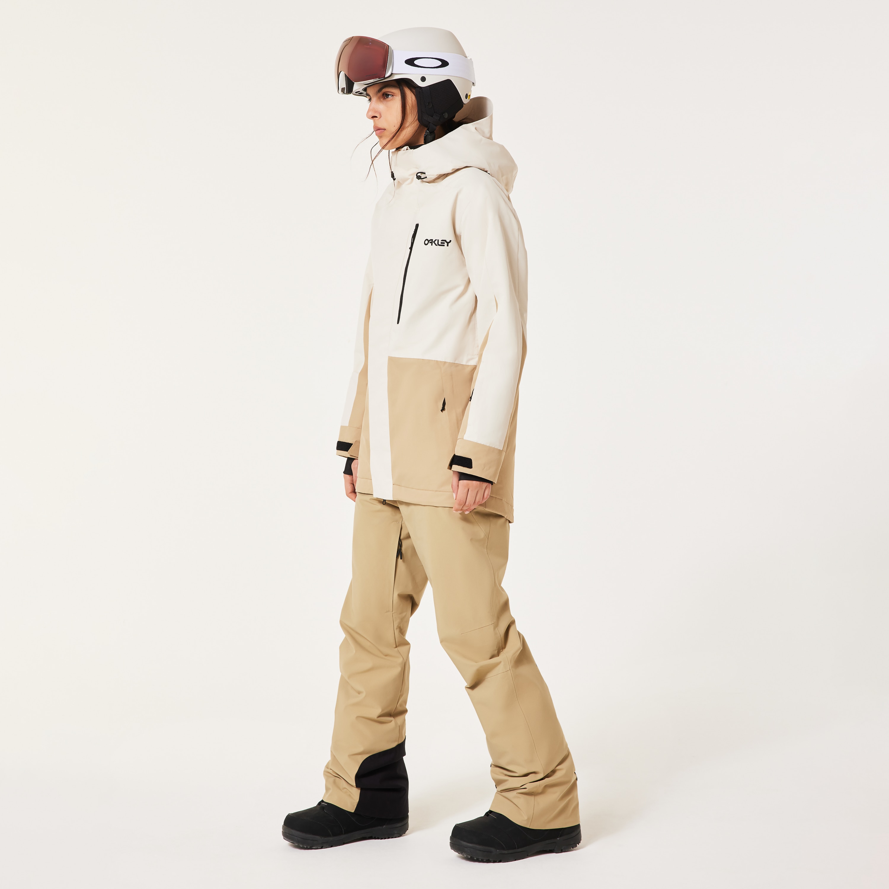 Oakley Wmns Tnp Tbt Insulated Jacket In Brown