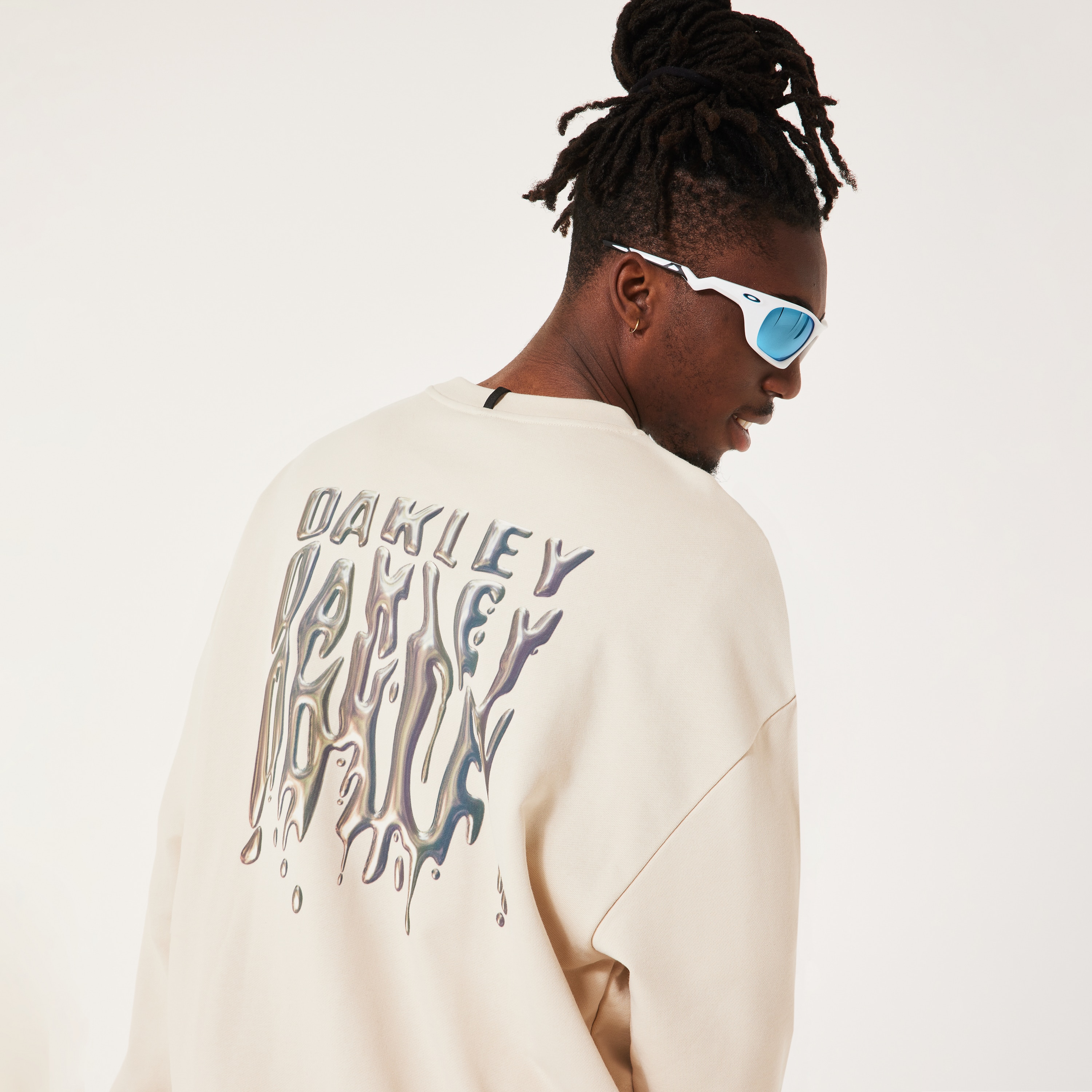 Oakley Stacked Metal Sweatshirt - Mist | Oakley® US