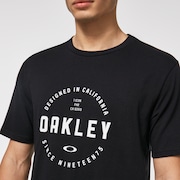 Oakley Since 1975 - Blackout