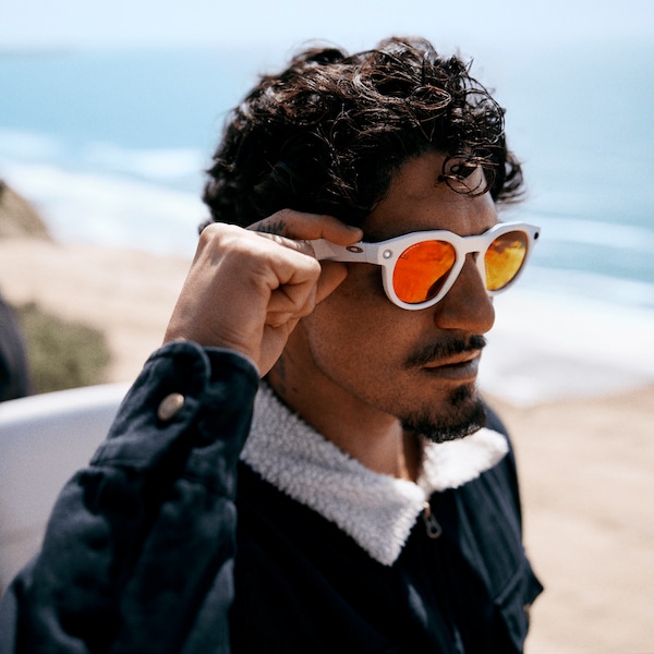 Oakley Meta HSTN