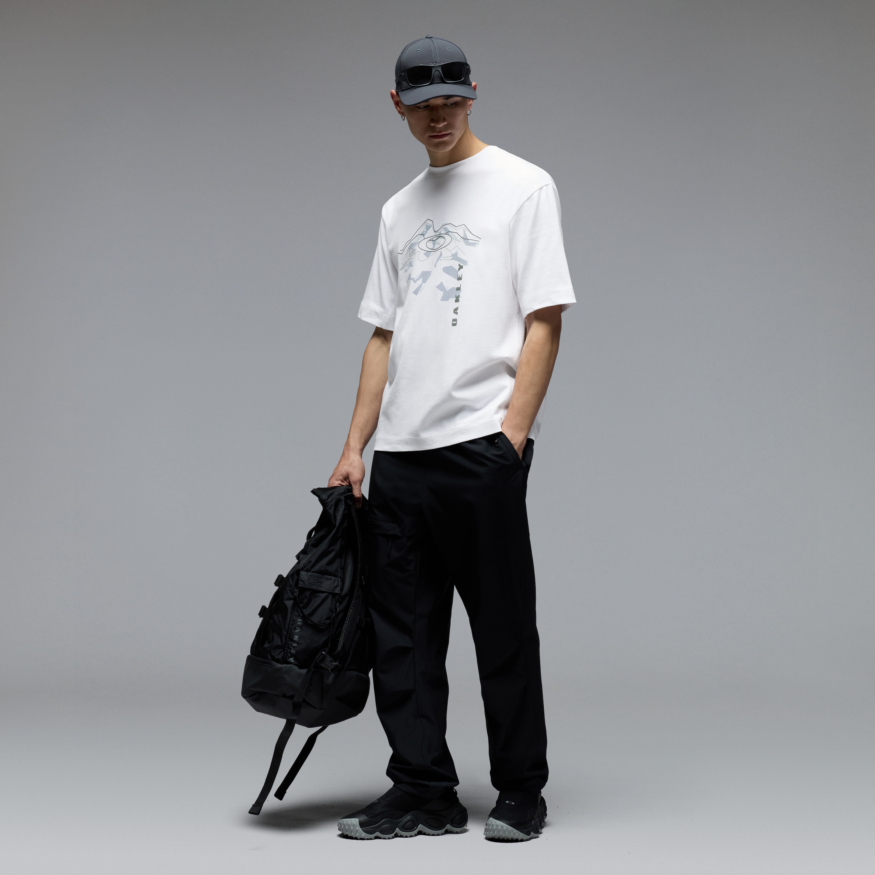 Oakley Mtn Ridge Tee - Pitch Black | Oakley® US