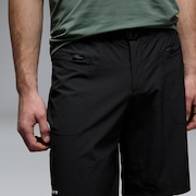 Seeker Whip Short - Pitch Black