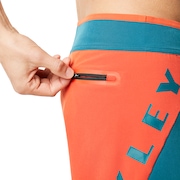 Floater Angle Block 18 Inches - Petrol