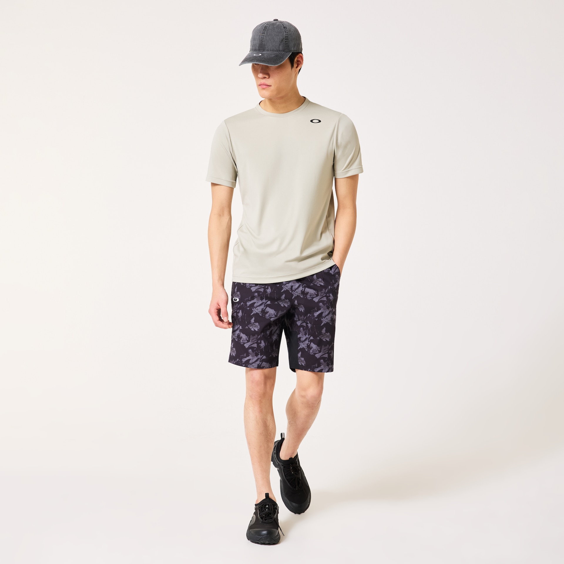 Oakley Enhance Mobility Shorts 7.0 In Multi