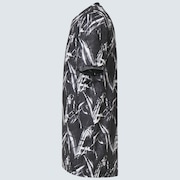 Slant Graphic Tee 6.0 - Black Print
