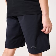 Enhance Tech Jersey Shorts 16.0 - Pitch Black