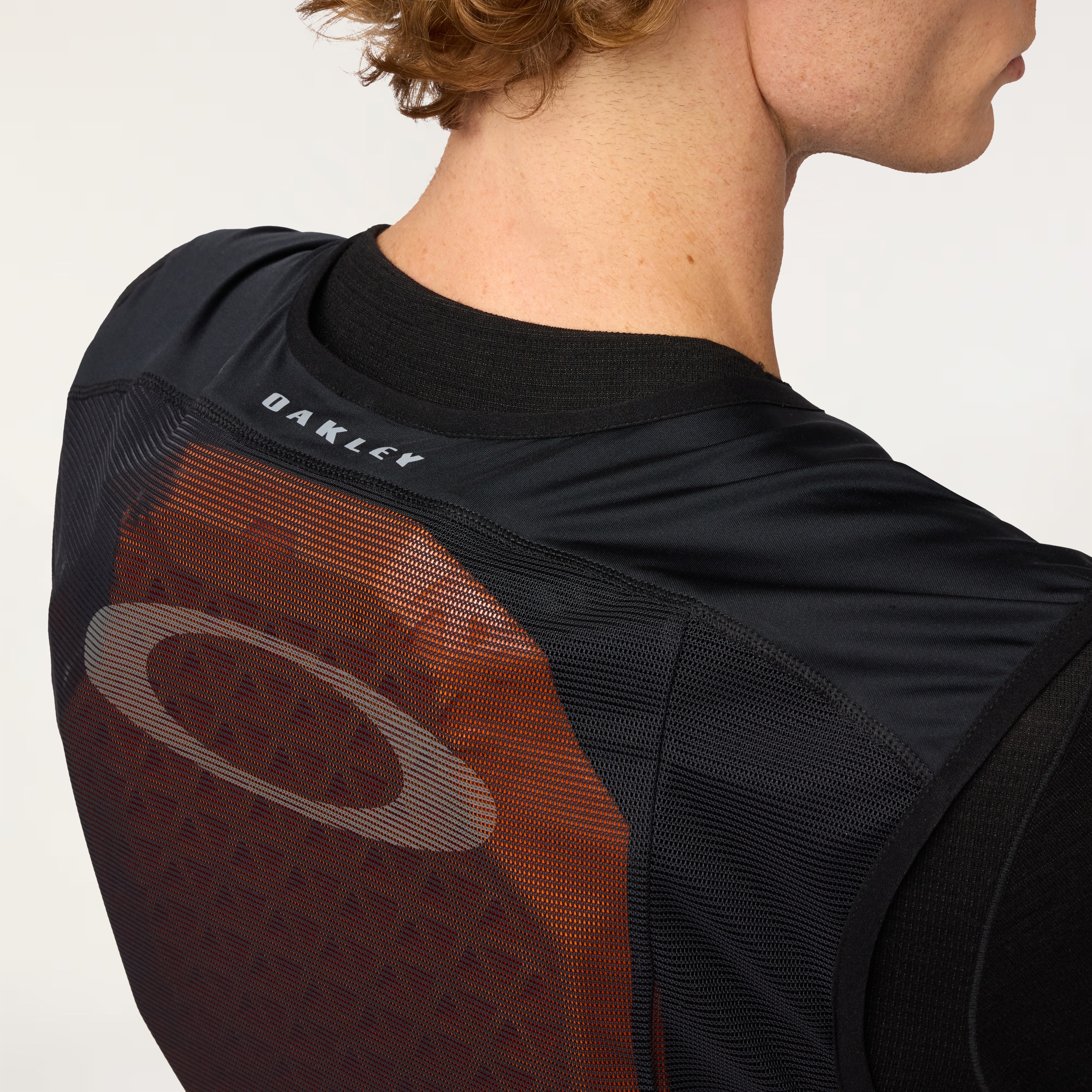 Oakley Snowbound D3O Back Guard Vest - Blackout | Oakley® US