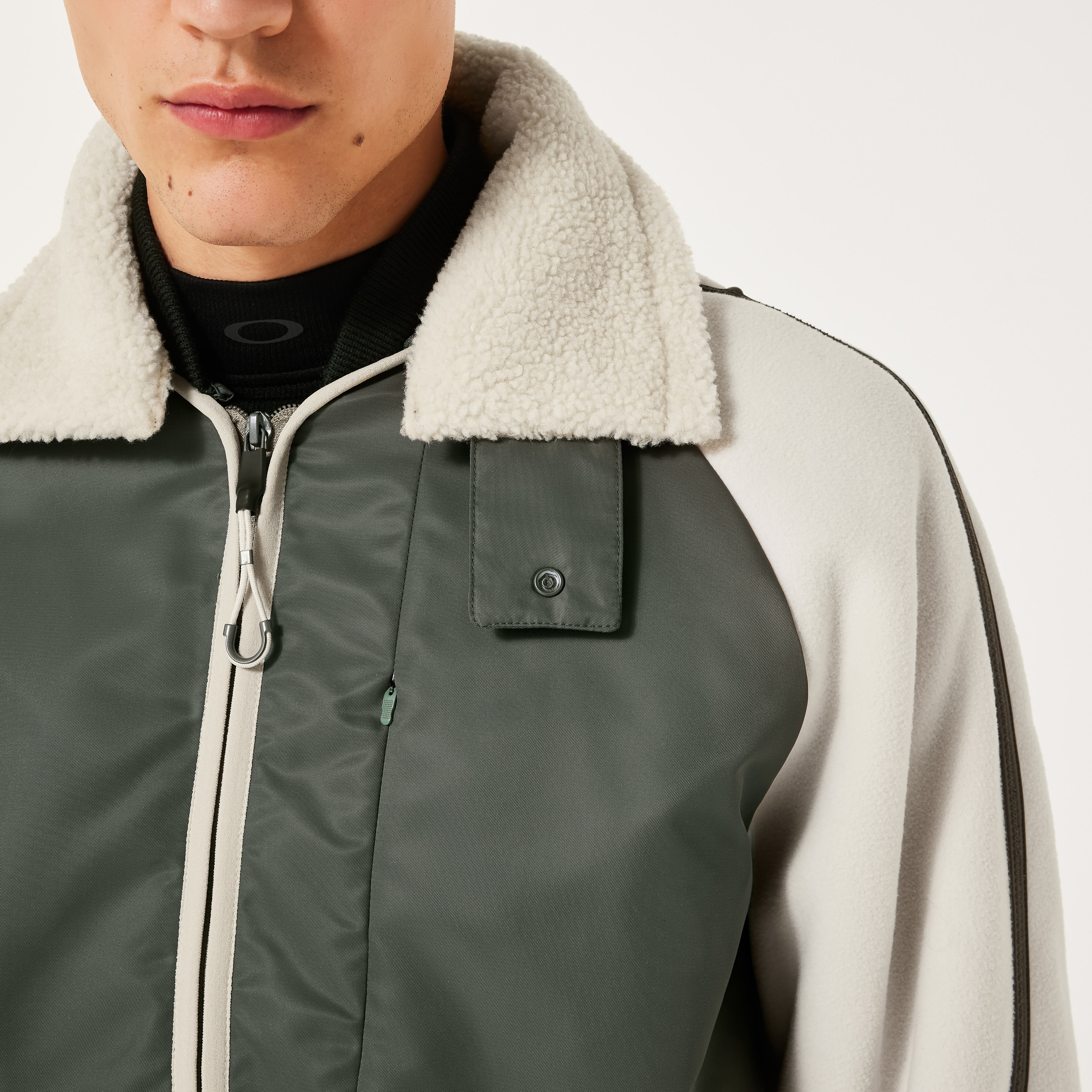 Oakley Latitude Soar Sherpa Bomber - Mist | Oakley® US