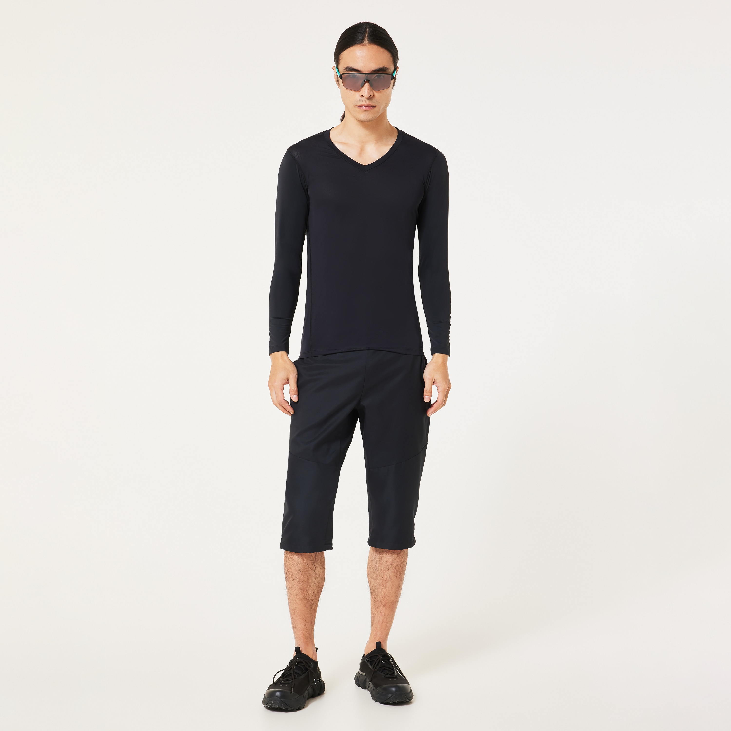Oakley Oakley Base Layer V Neck 5.0 - Blackout | Oakley® 日本