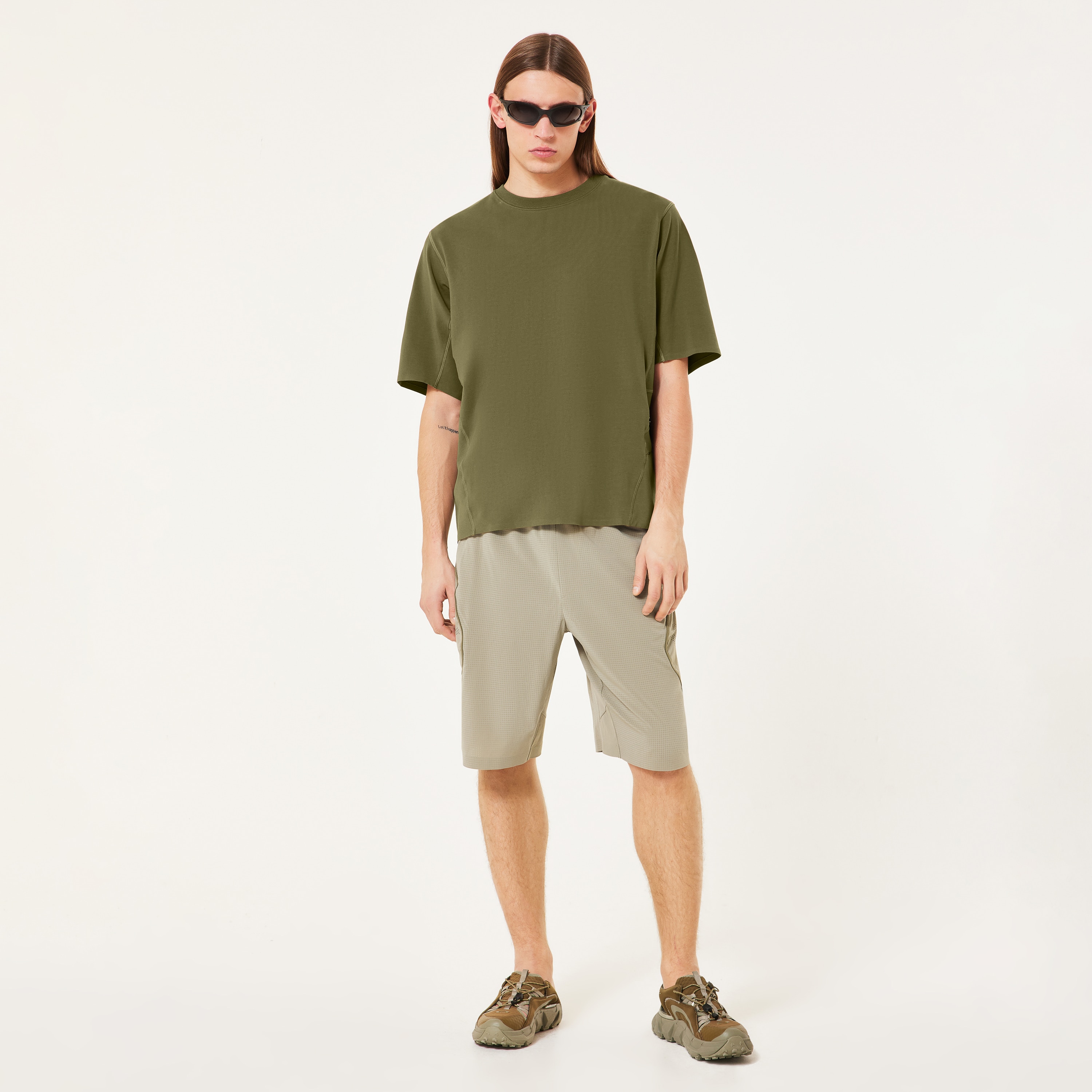 【OAKLEY】25ss RATITUDE FLIGHT TEE Oakley Latitude Flight Tee | Urban Outfitters