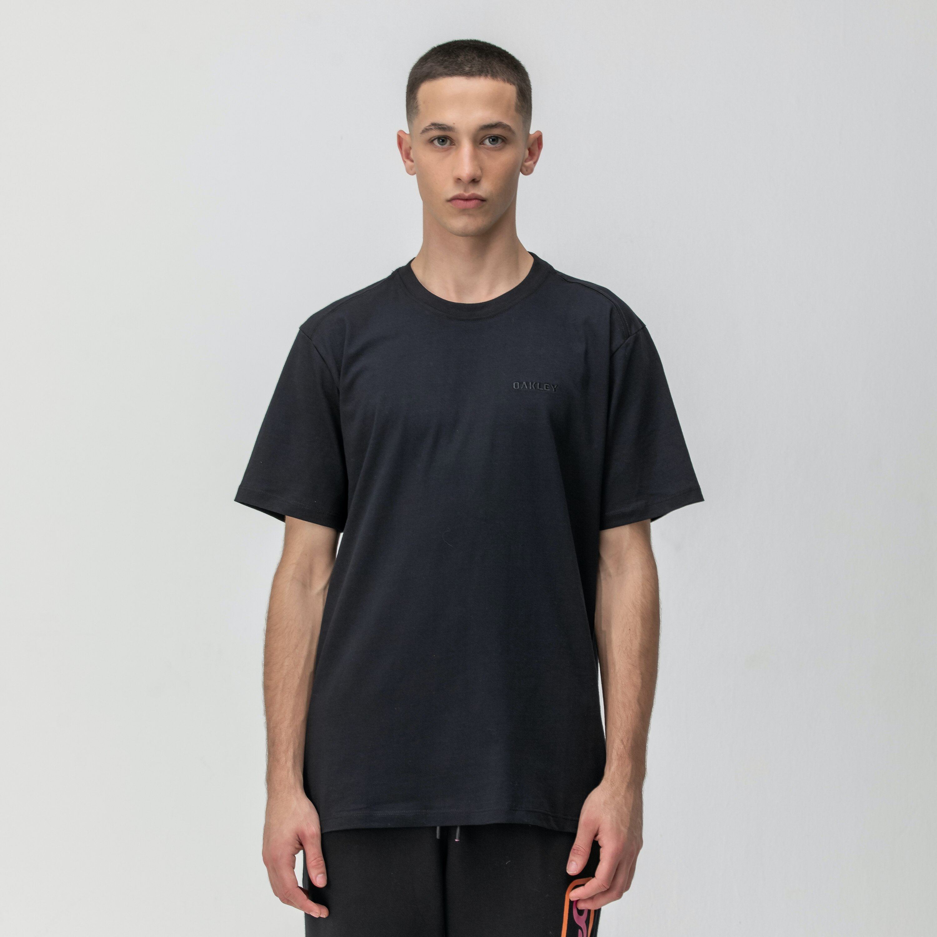 Oakley Camiseta Masc Mod Oakley Bark Tee - Blackout | Oakley® BR